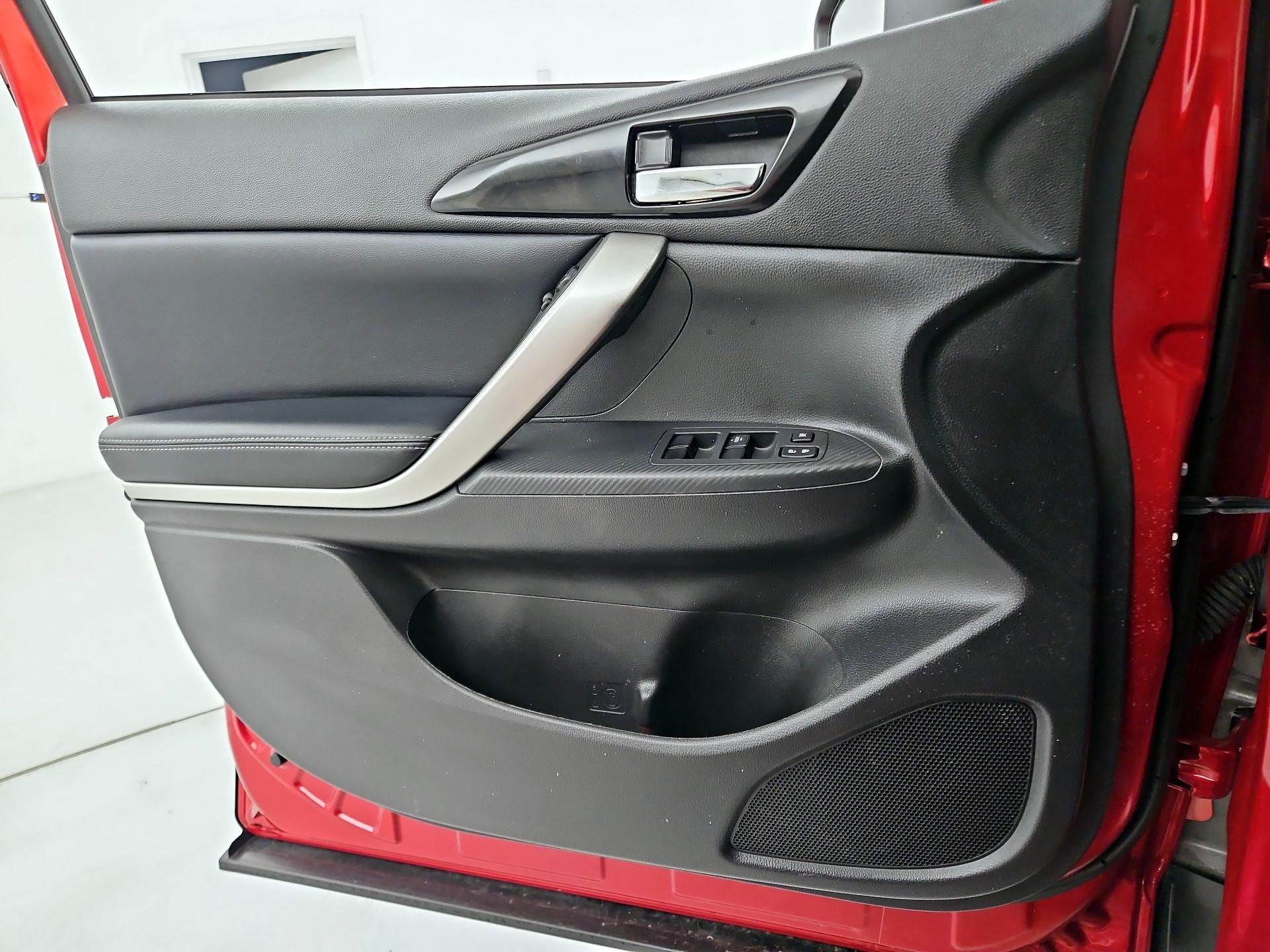 Thumbnail: 2025 Mitsubishi Eclipse Cross - 12