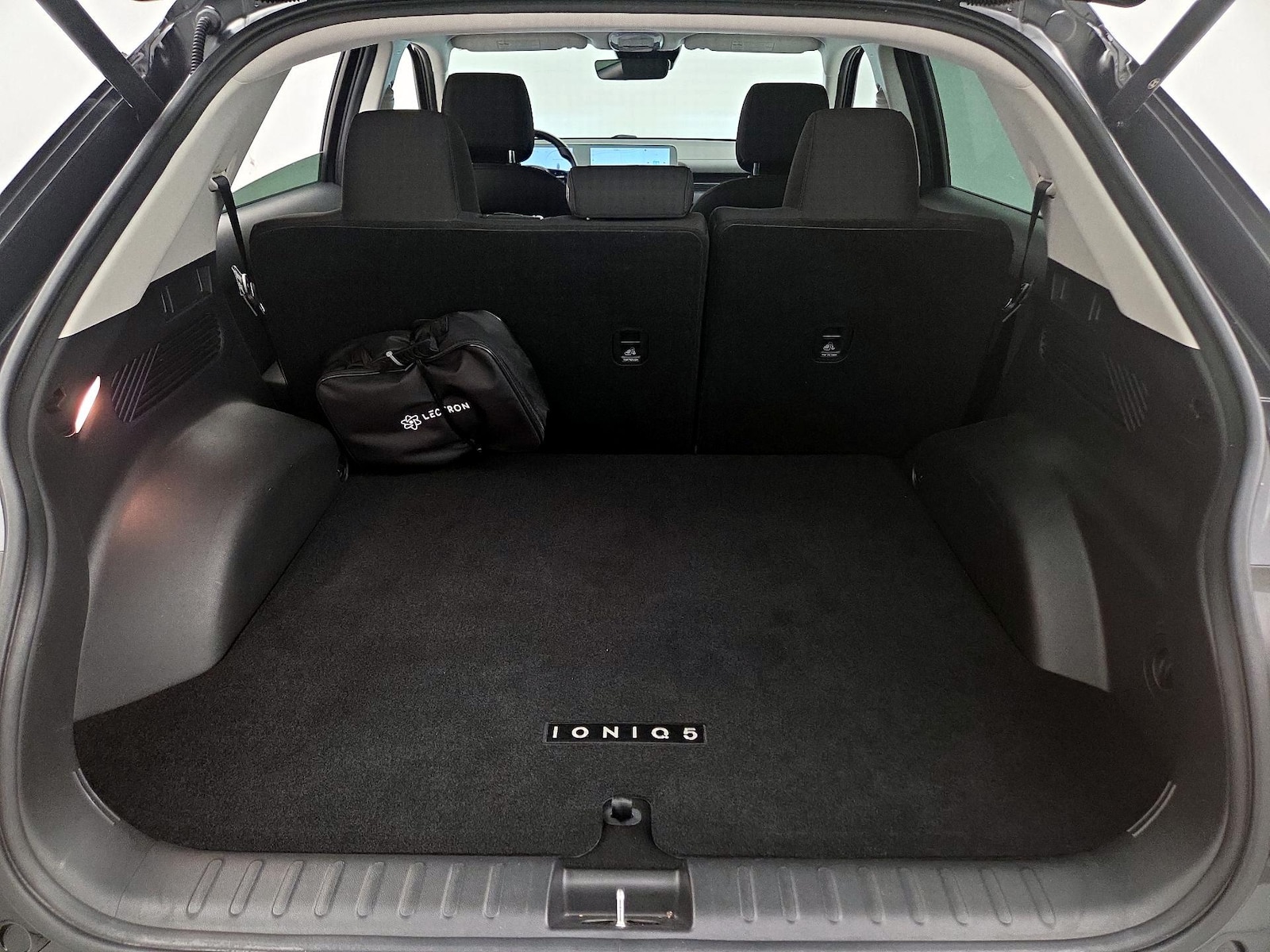 2024 Hyundai IONIQ 5 SEL - Photo 22