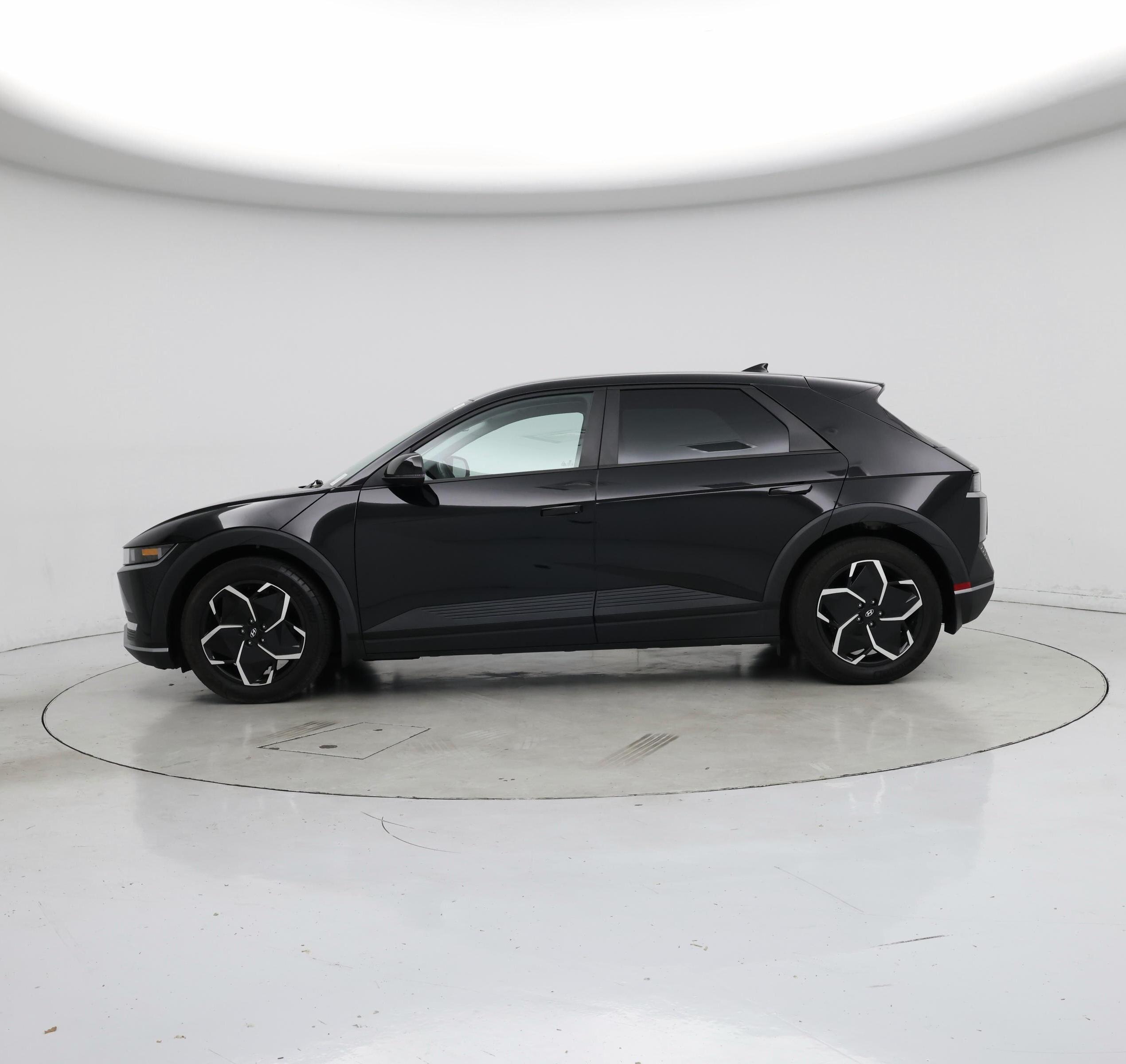 Thumbnail: 2024 Hyundai Ioniq 5 - 3