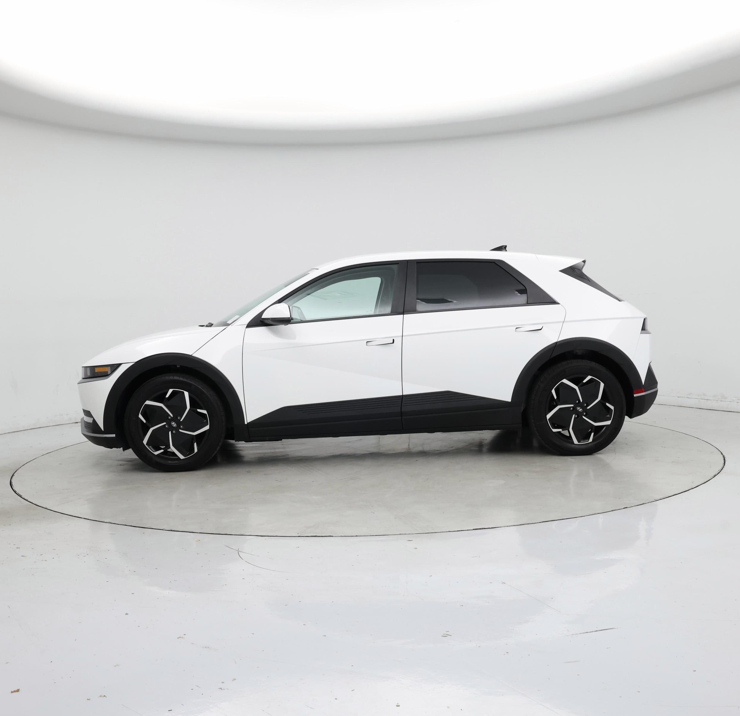 Thumbnail: 2024 Hyundai Ioniq 5 - 3