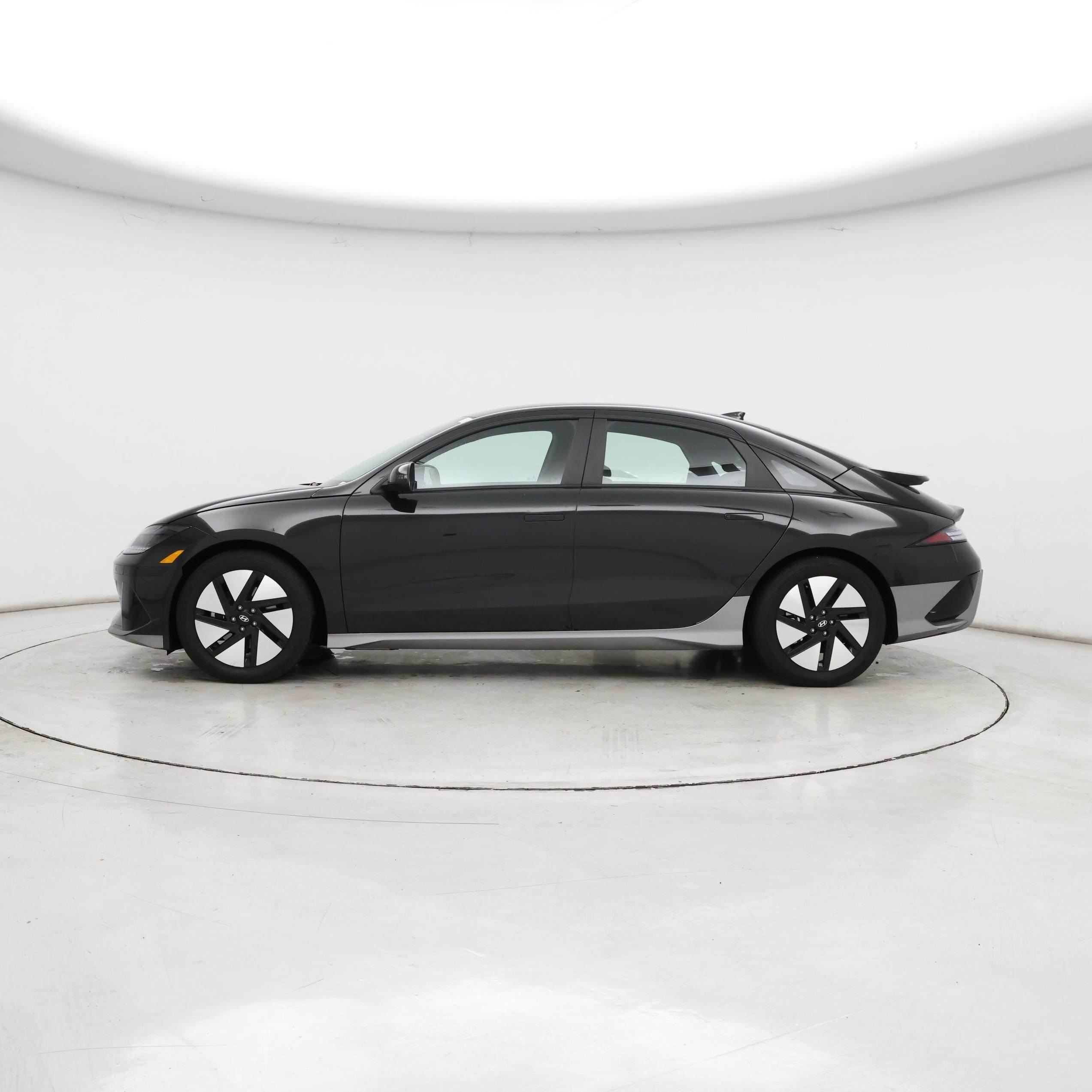 Thumbnail: 2024 Hyundai Ioniq 6 - 3