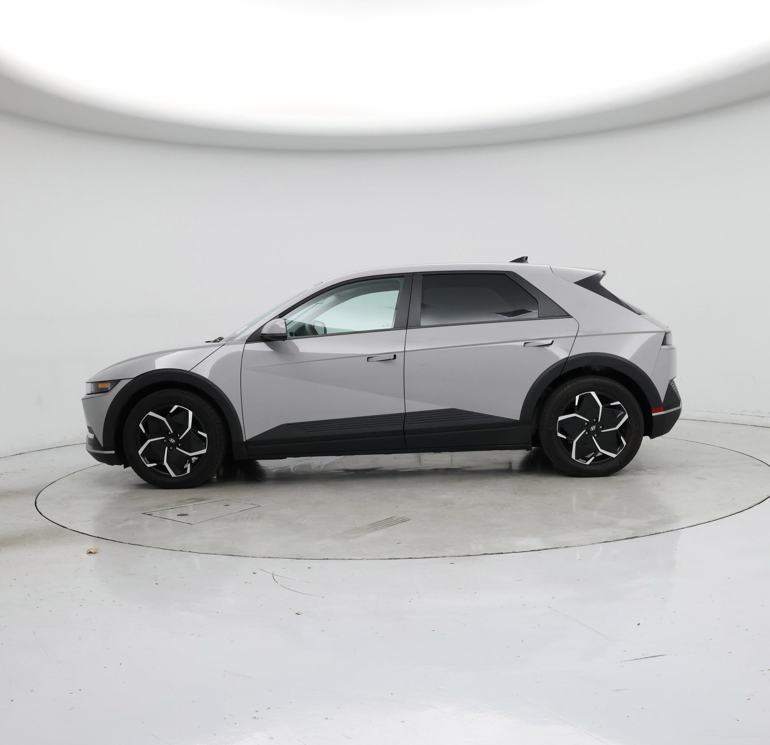 Thumbnail: 2024 Hyundai Ioniq 5 - 3