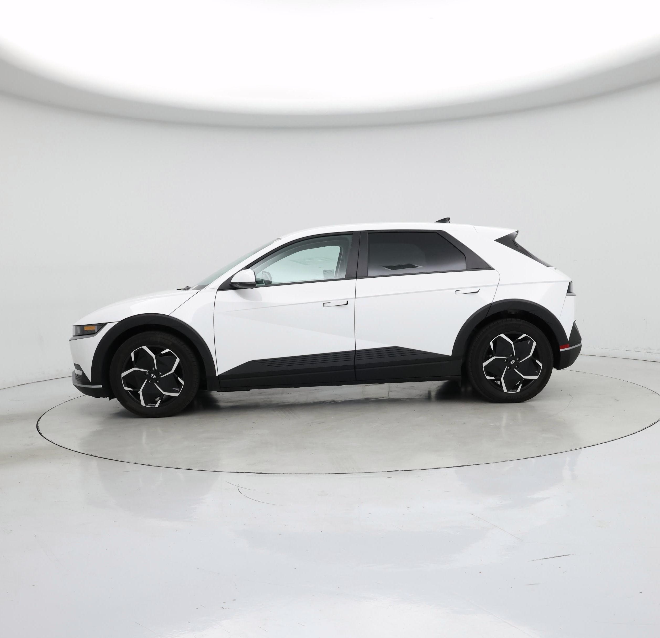 Thumbnail: 2024 Hyundai Ioniq 5 - 3