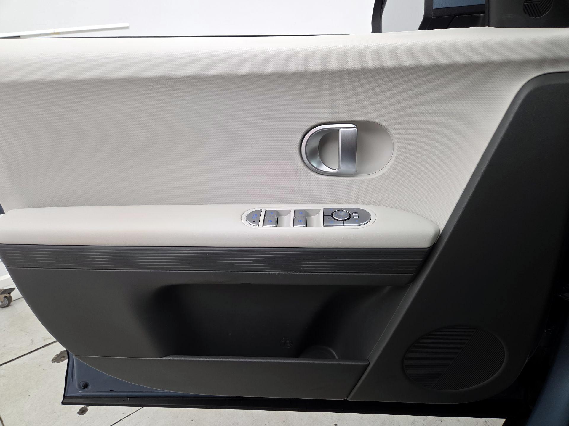 Thumbnail: 2024 Hyundai Ioniq 5 - 12