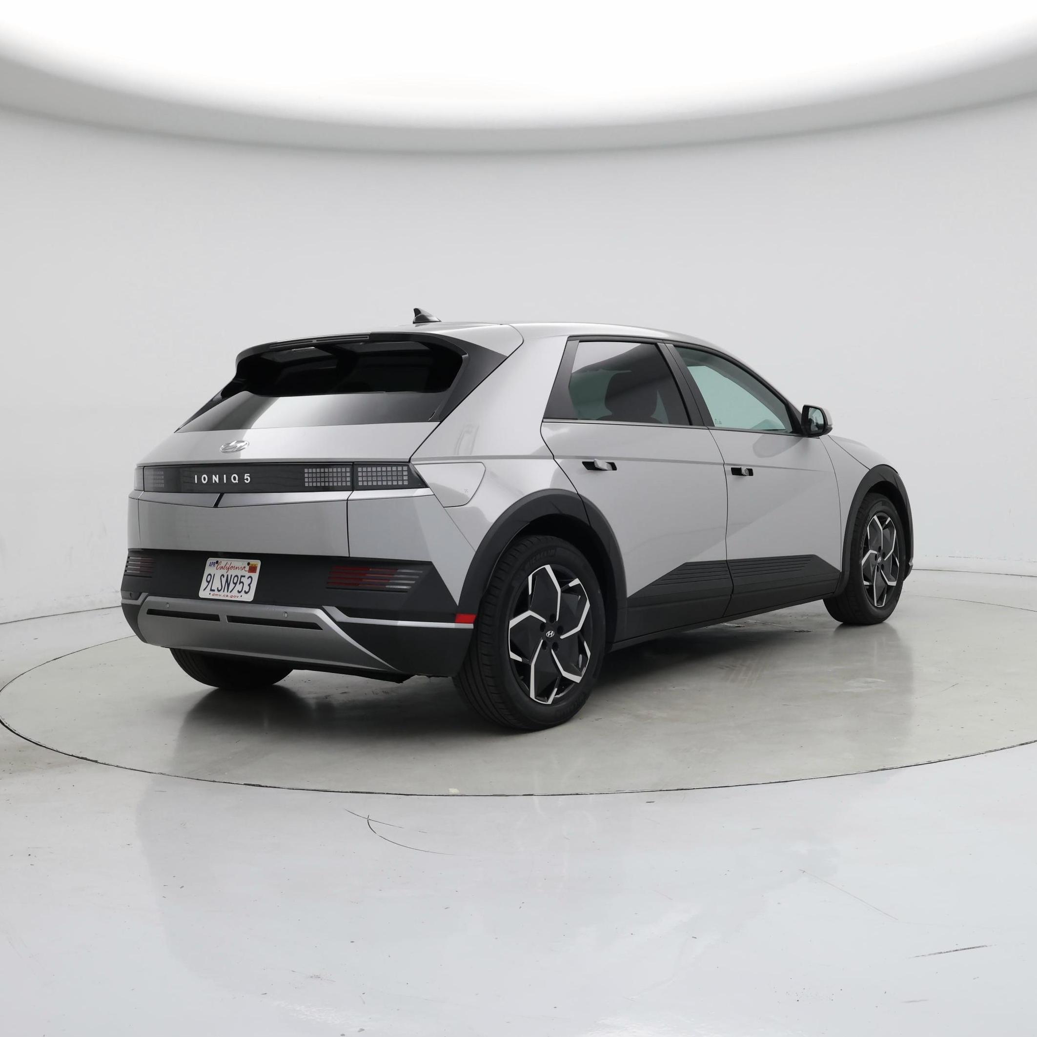 Thumbnail: 2024 Hyundai Ioniq 5 - 8