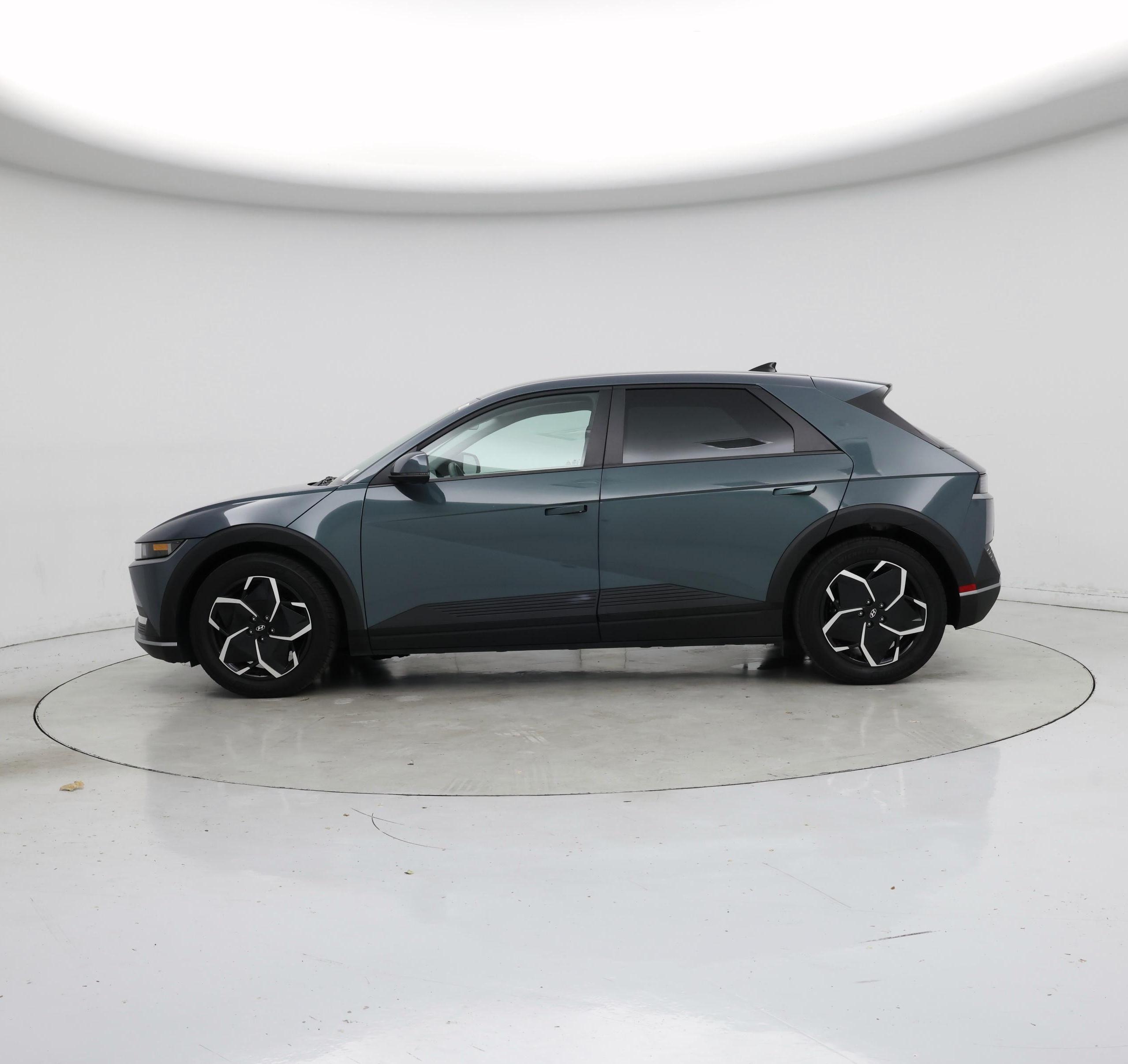 Thumbnail: 2024 Hyundai Ioniq 5 - 3