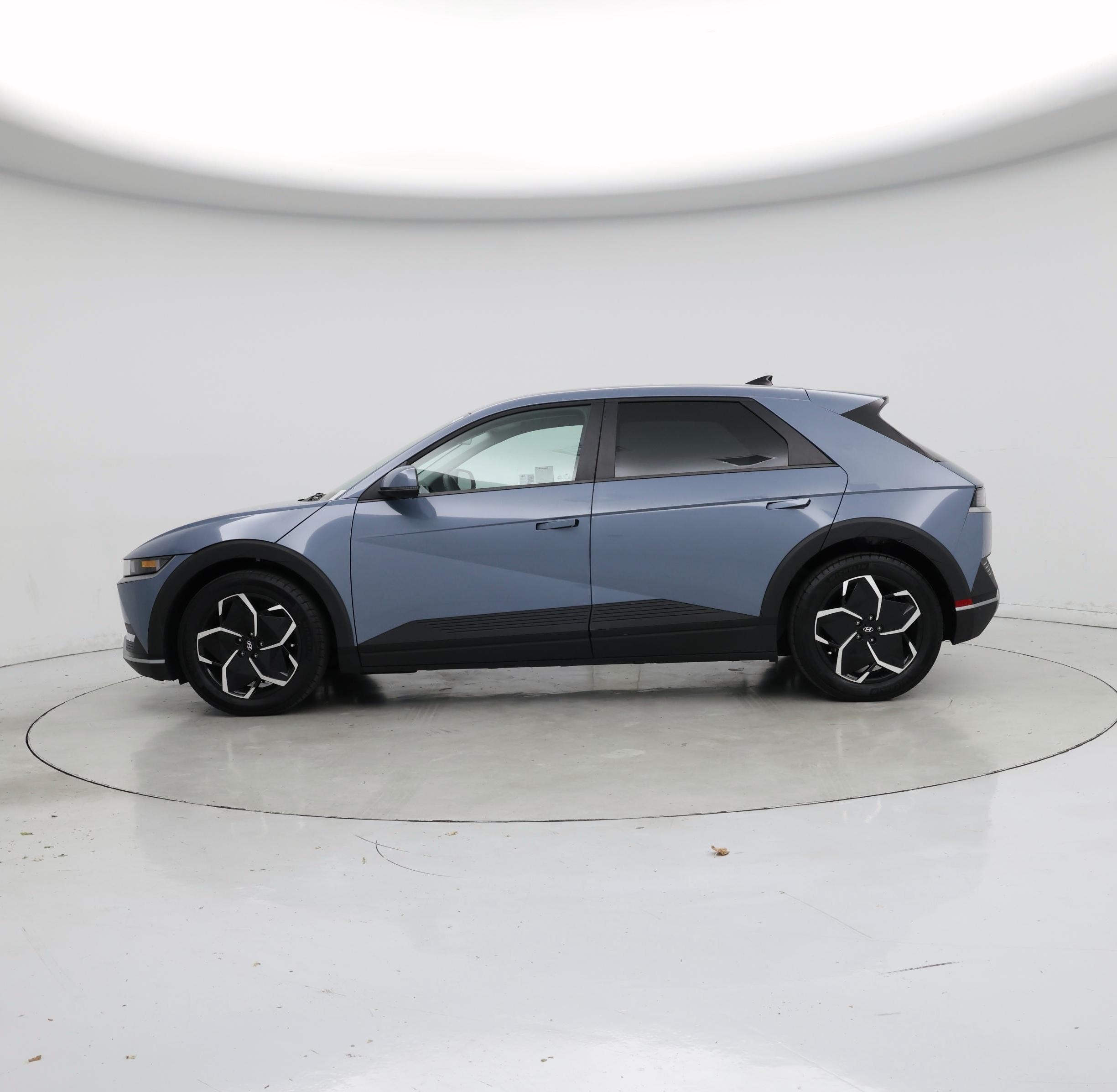 Thumbnail: 2024 Hyundai Ioniq 5 - 3