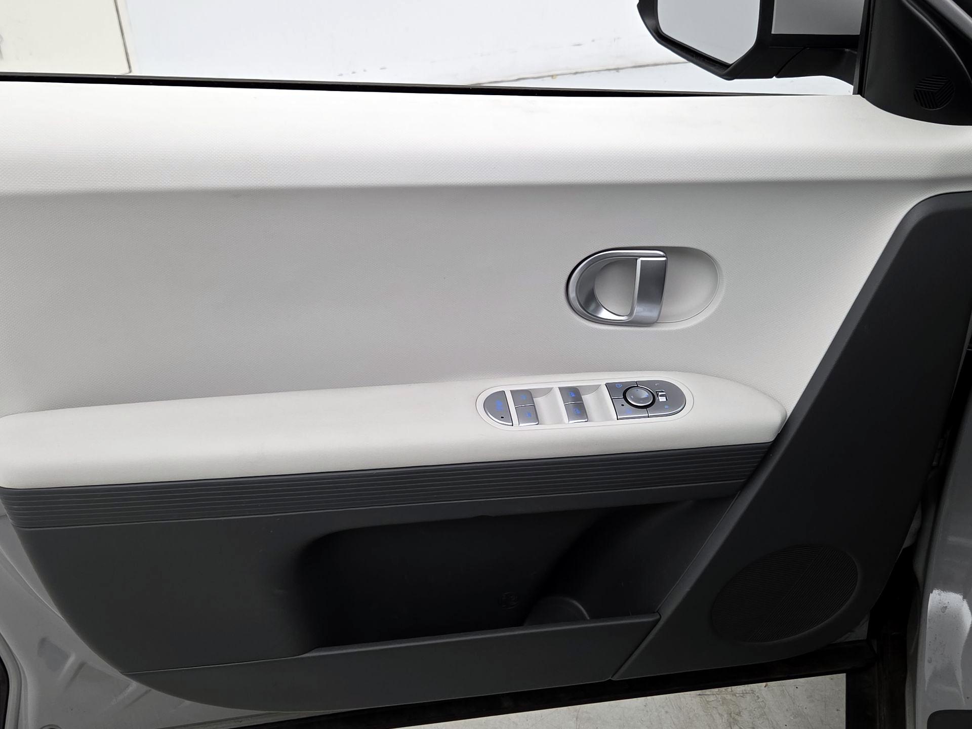 Thumbnail: 2024 Hyundai Ioniq 5 - 12