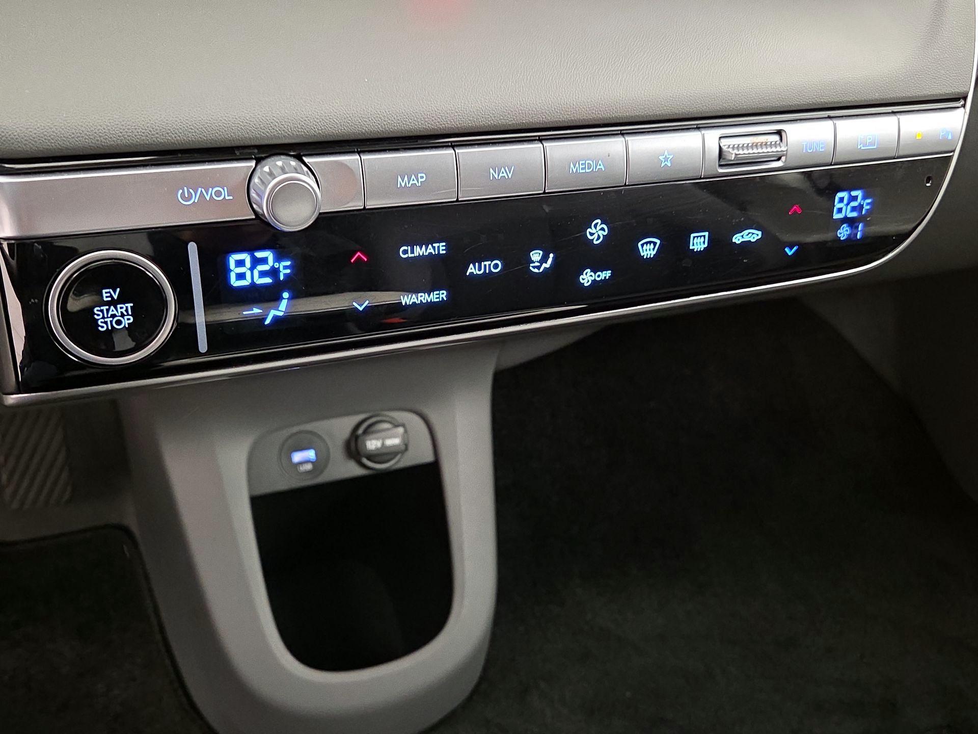 Thumbnail: 2024 Hyundai Ioniq 5 - 17