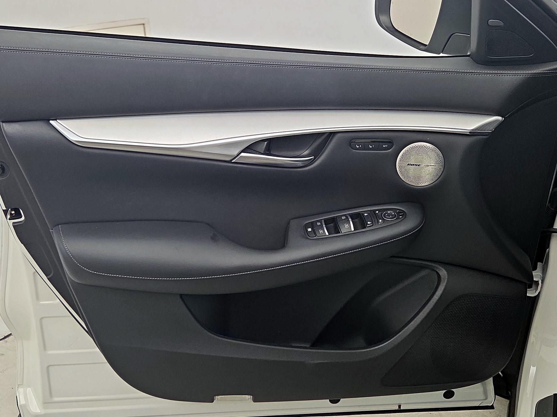 Thumbnail: 2022 INFINITI QX50 - 12