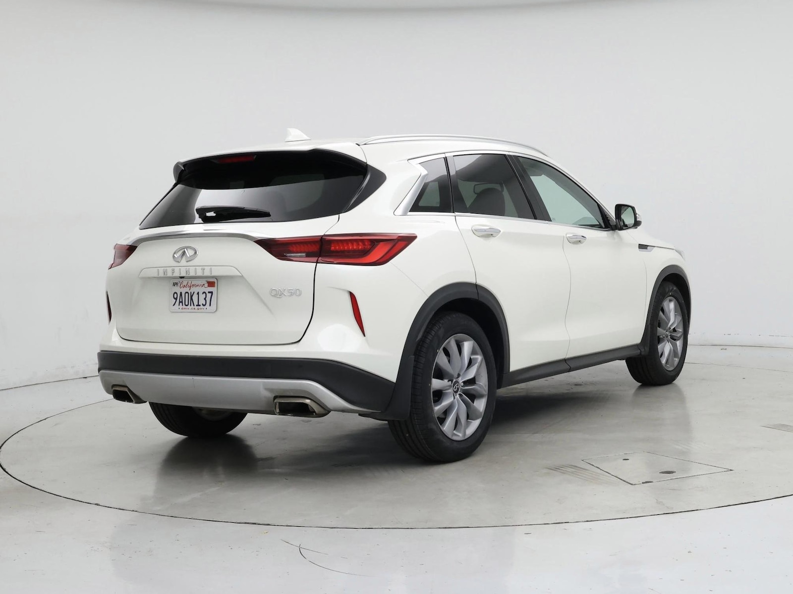 2022 INFINITI QX50 Essential - Photo 9