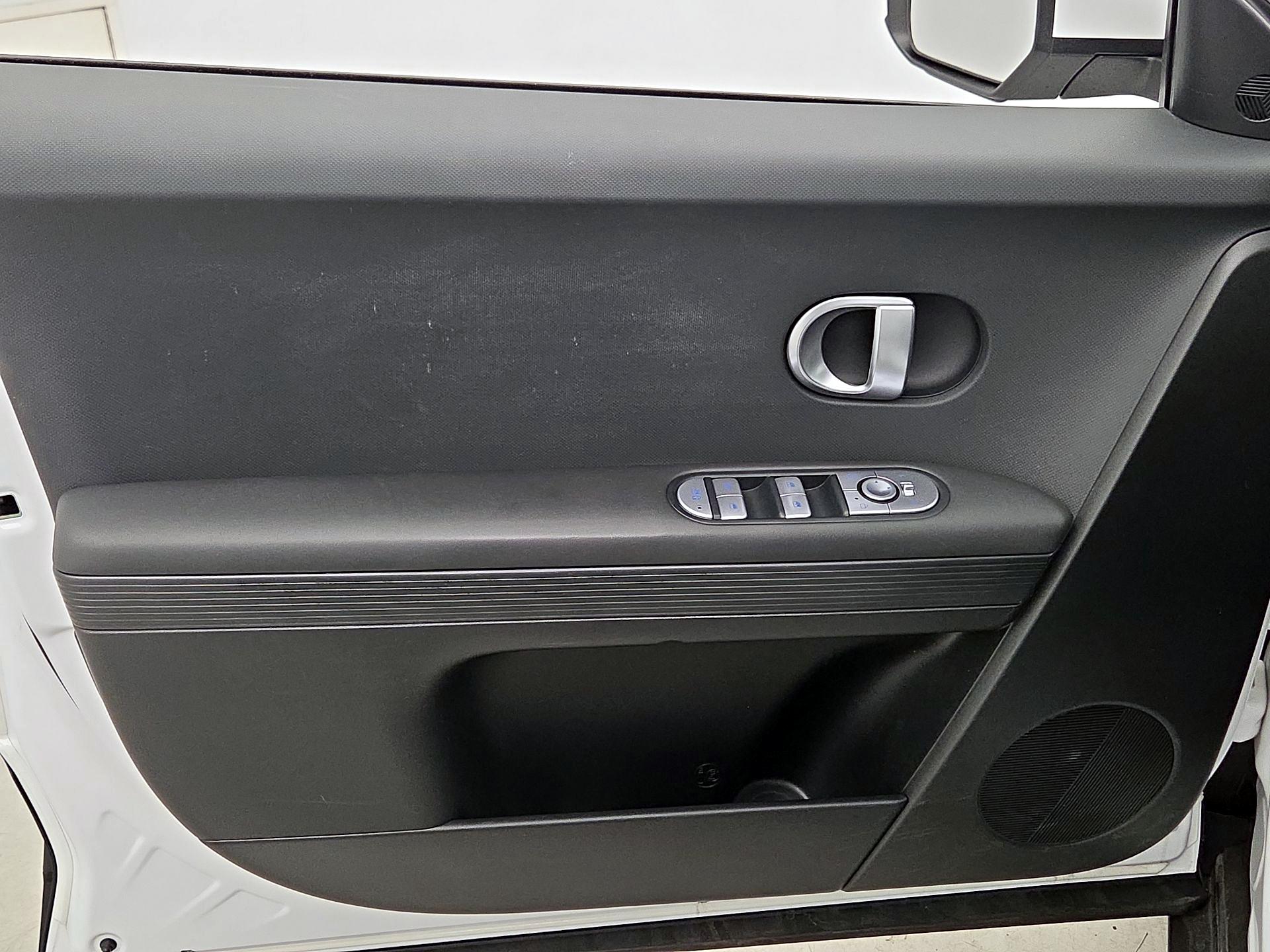 Thumbnail: 2024 Hyundai Ioniq 5 - 12