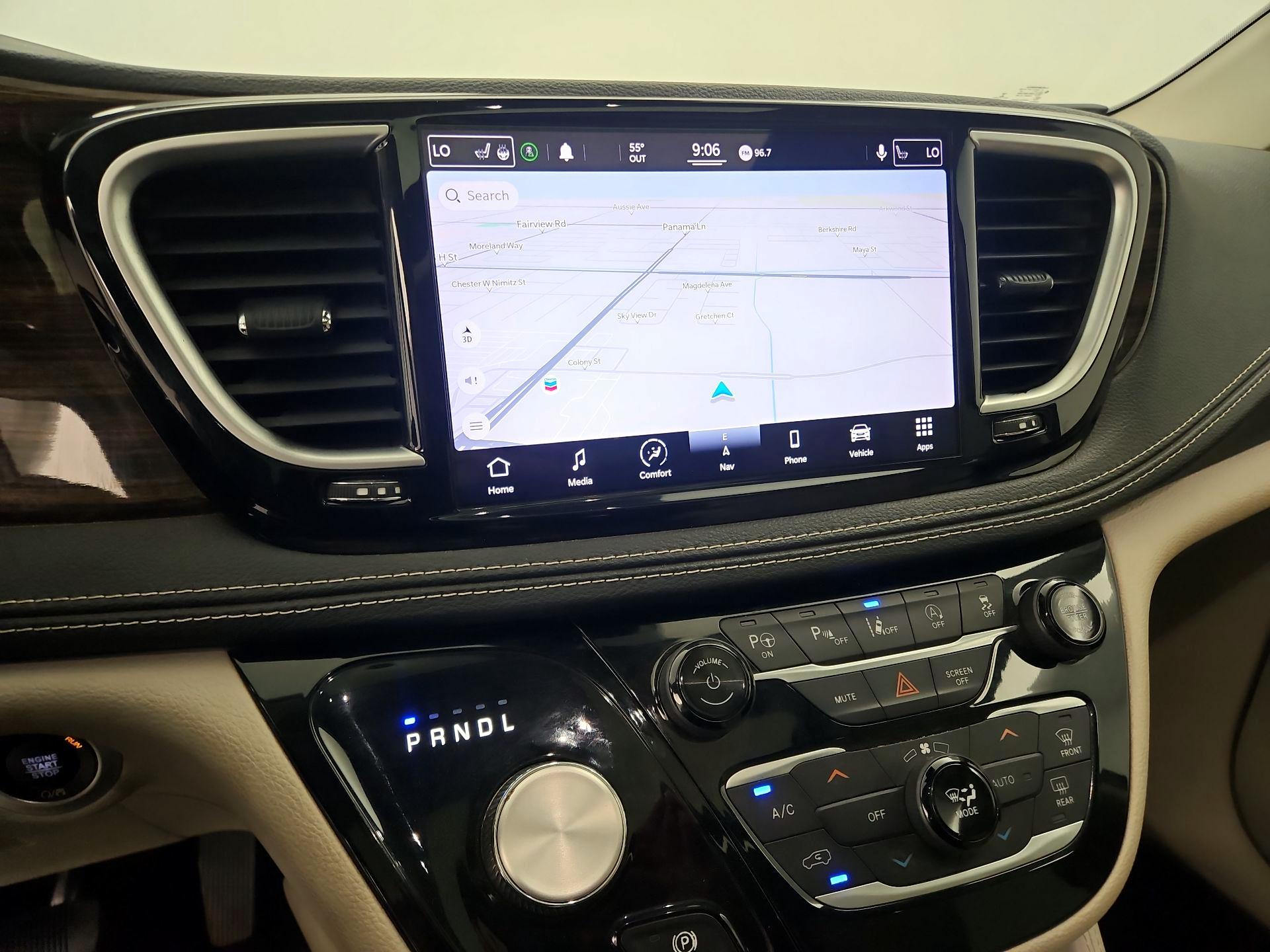Thumbnail: 2021 Chrysler Pacifica - 14