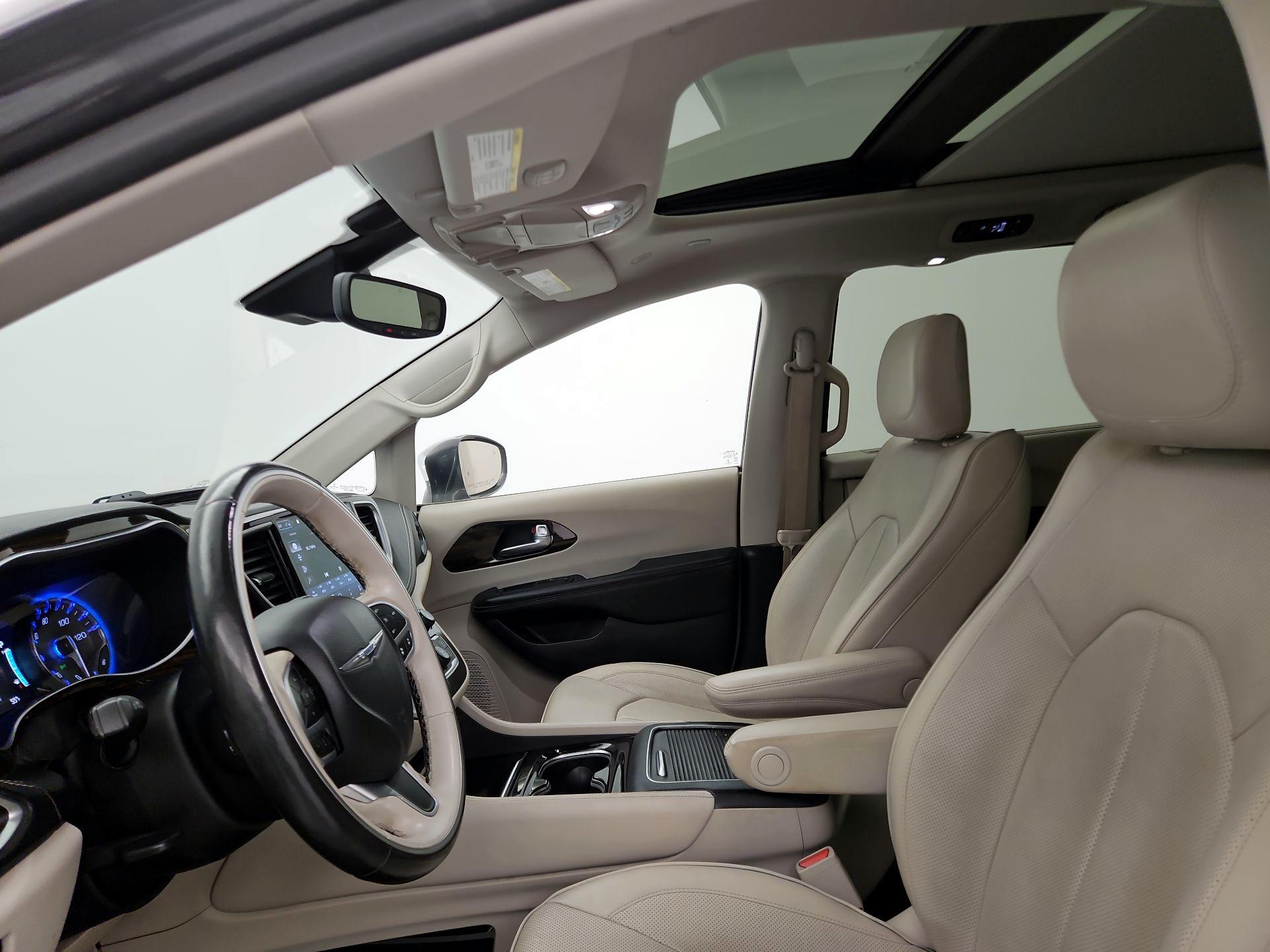 Thumbnail: 2021 Chrysler Pacifica - 20