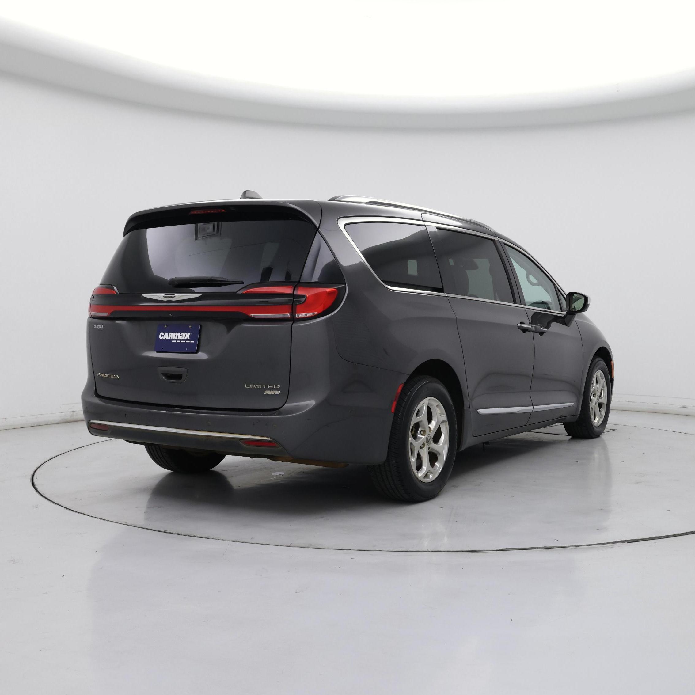 Thumbnail: 2021 Chrysler Pacifica - 8