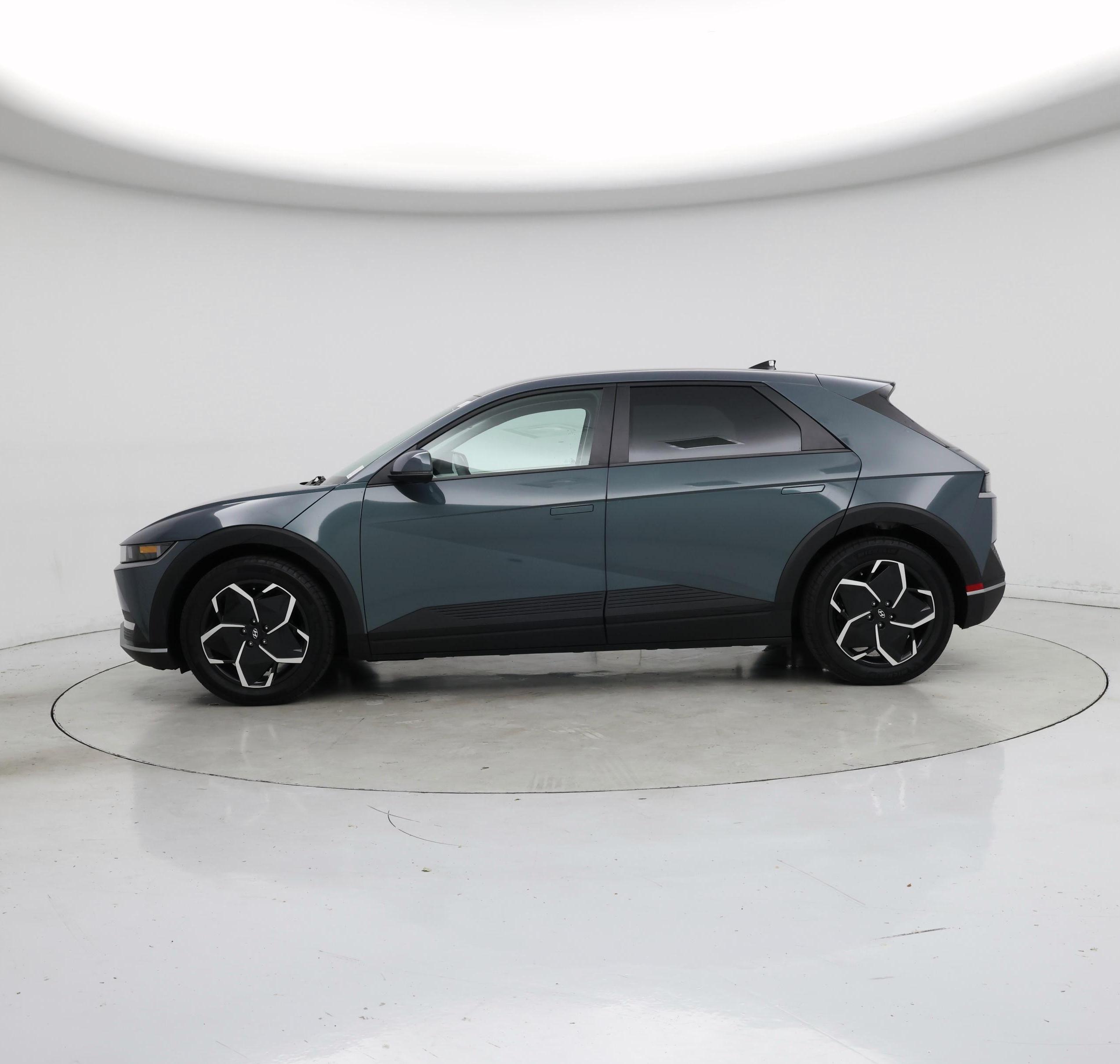 Thumbnail: 2024 Hyundai Ioniq 5 - 3