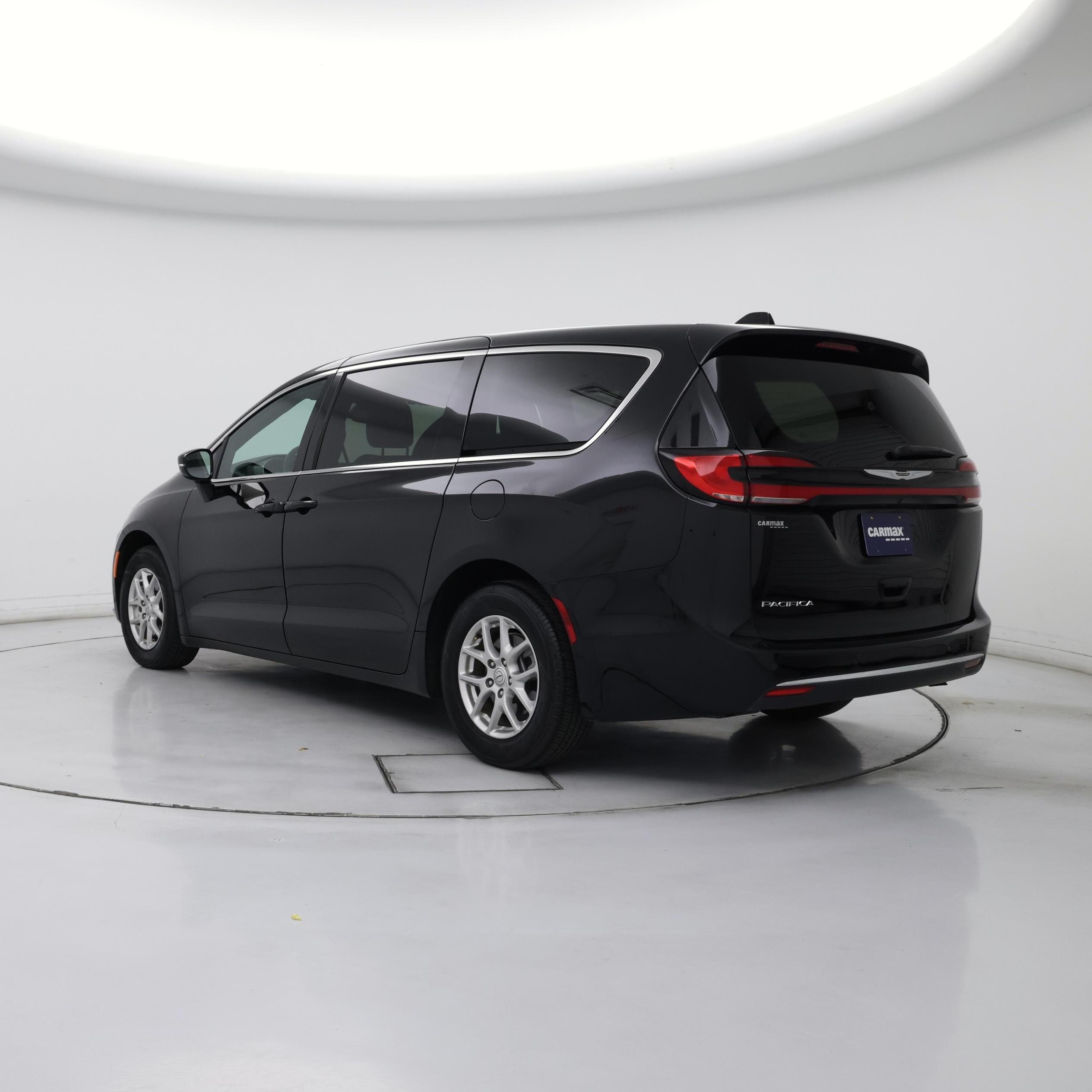 Thumbnail: 2025 Chrysler Pacifica - 2