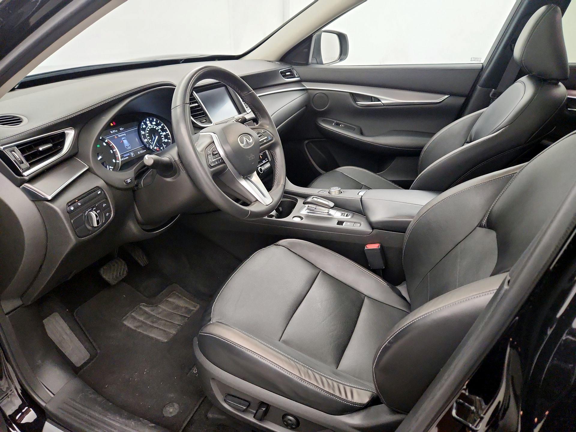 Thumbnail: 2023 INFINITI QX50 - 11