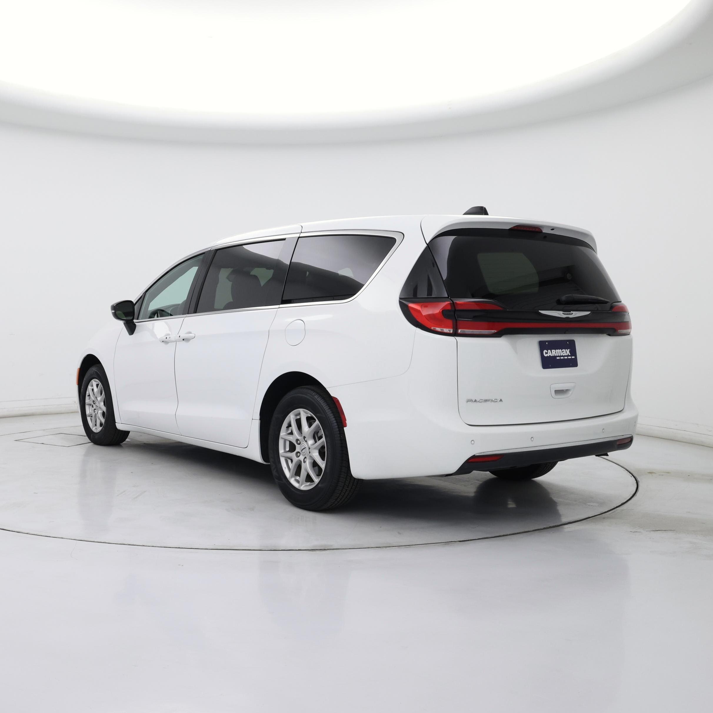 Thumbnail: 2025 Chrysler Pacifica - 2