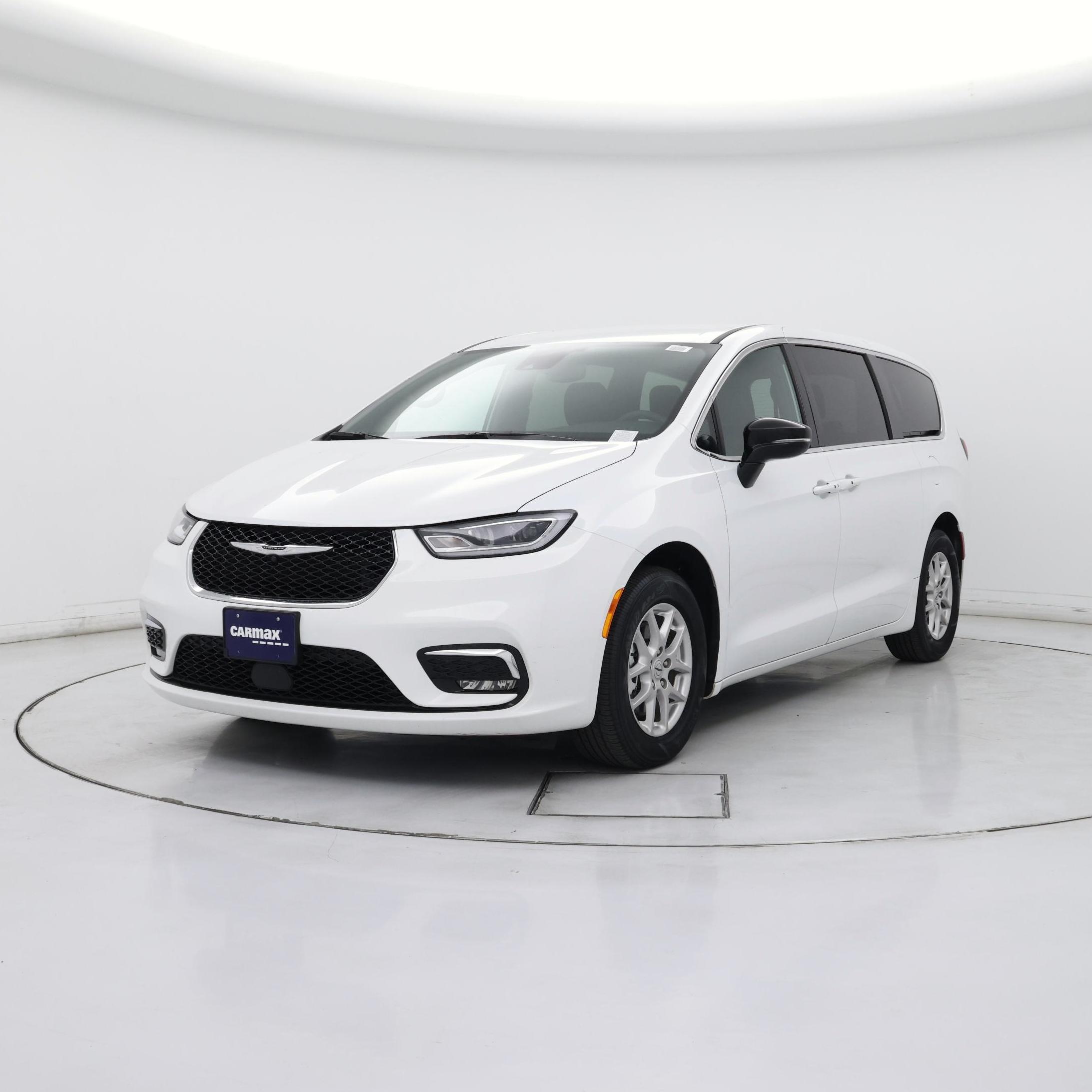Thumbnail: 2025 Chrysler Pacifica - 4