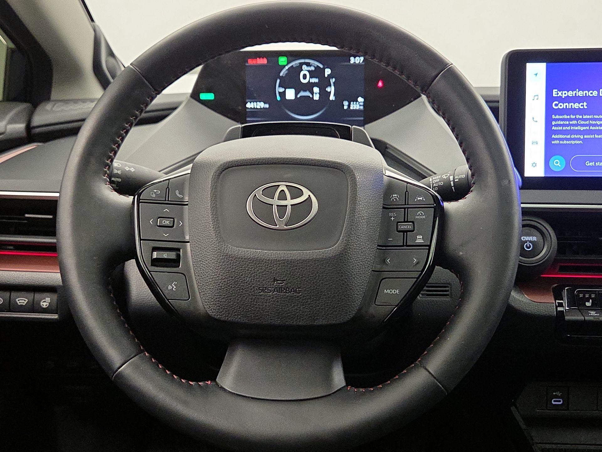 Thumbnail: 2024 Toyota Prius Prime - 10