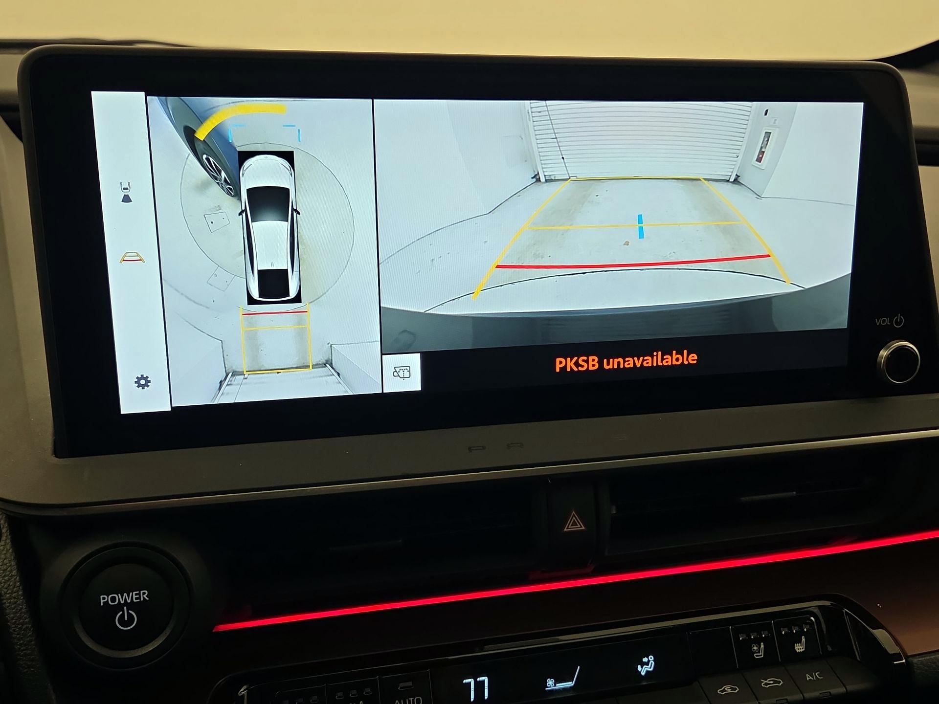 Thumbnail: 2024 Toyota Prius Prime - 14