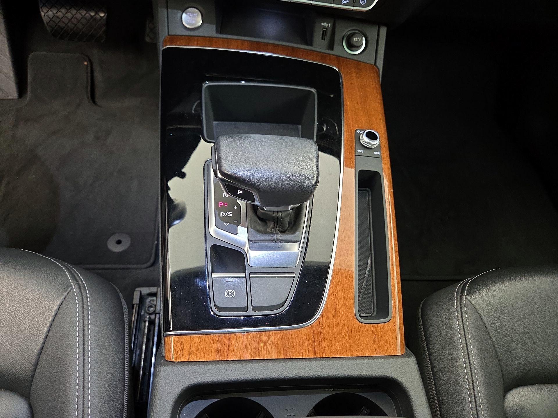 Thumbnail: 2023 Audi Q5 - 17