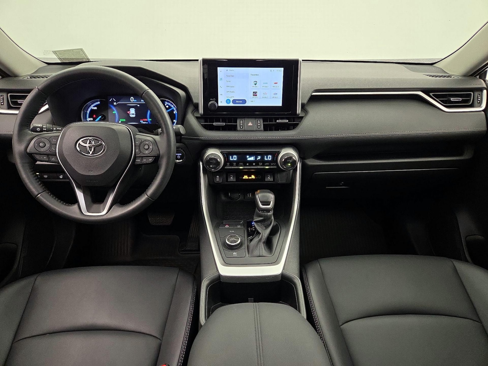 2024 Toyota RAV4 XLE Premium - Photo 10