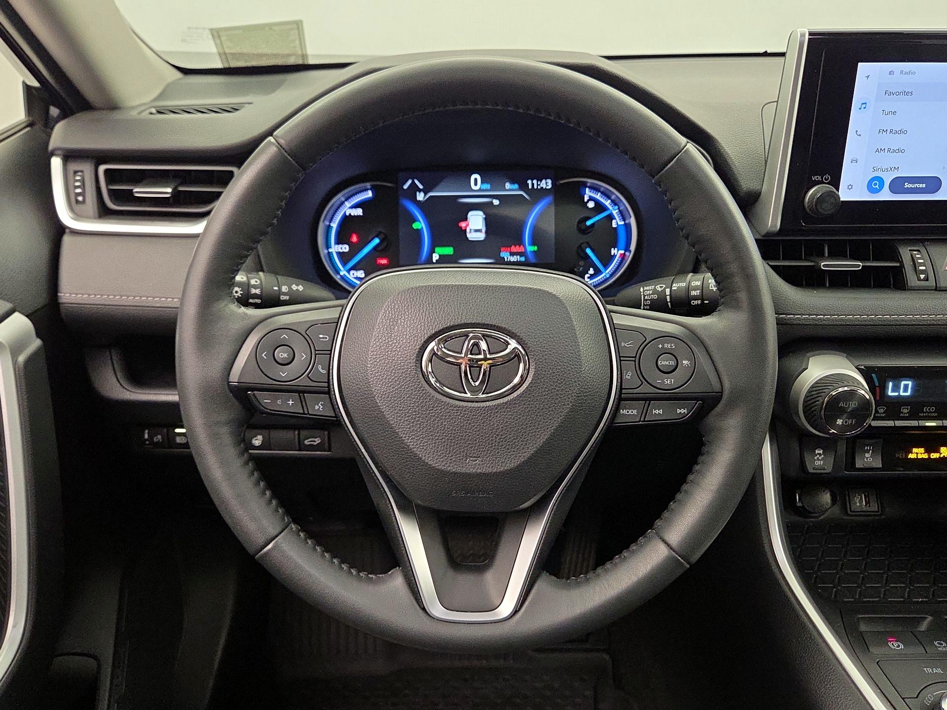 Thumbnail: 2024 Toyota RAV4 - 10