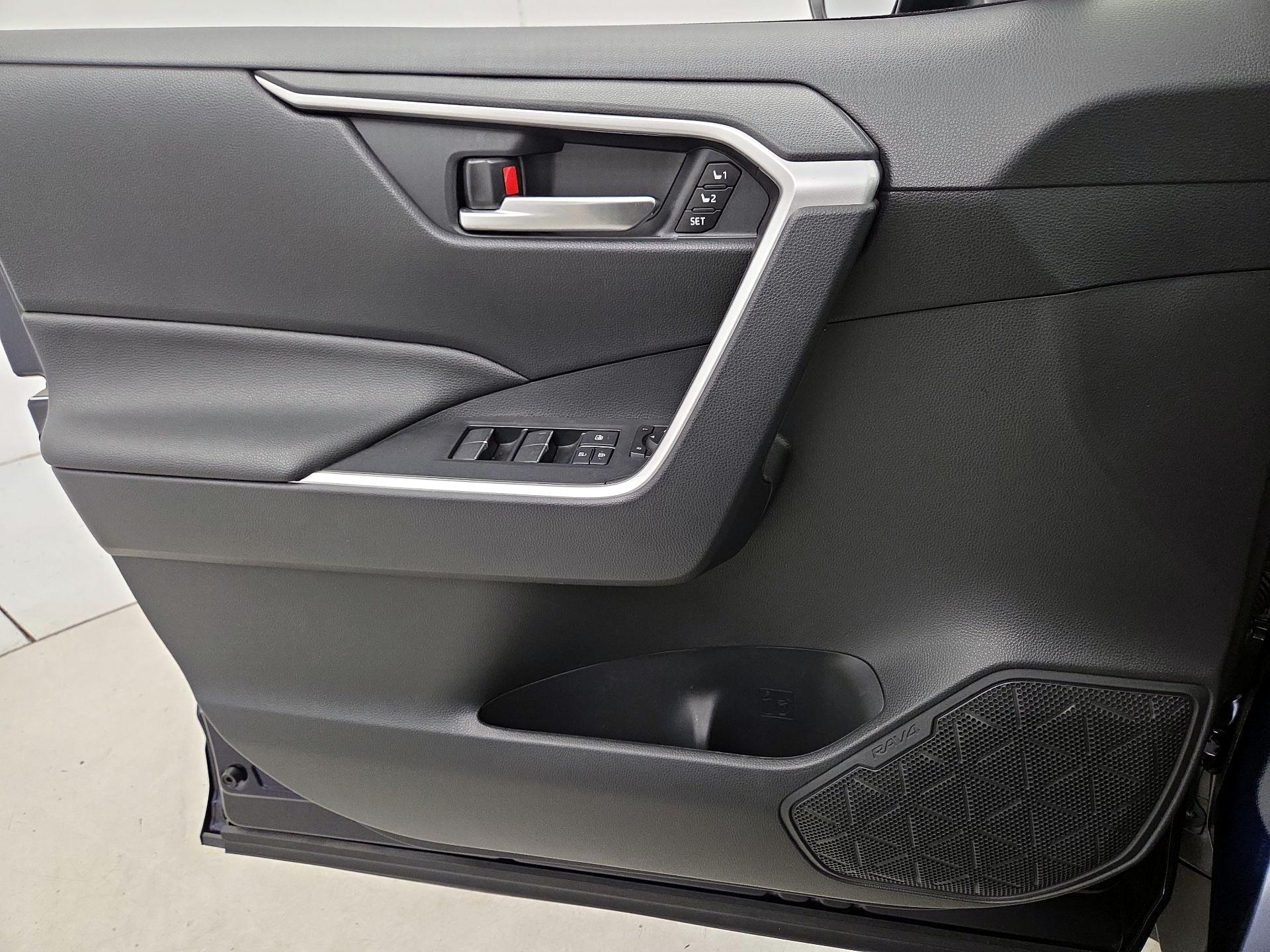 Thumbnail: 2024 Toyota RAV4 - 12