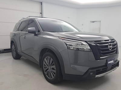 2022 Nissan Pathfinder SL
