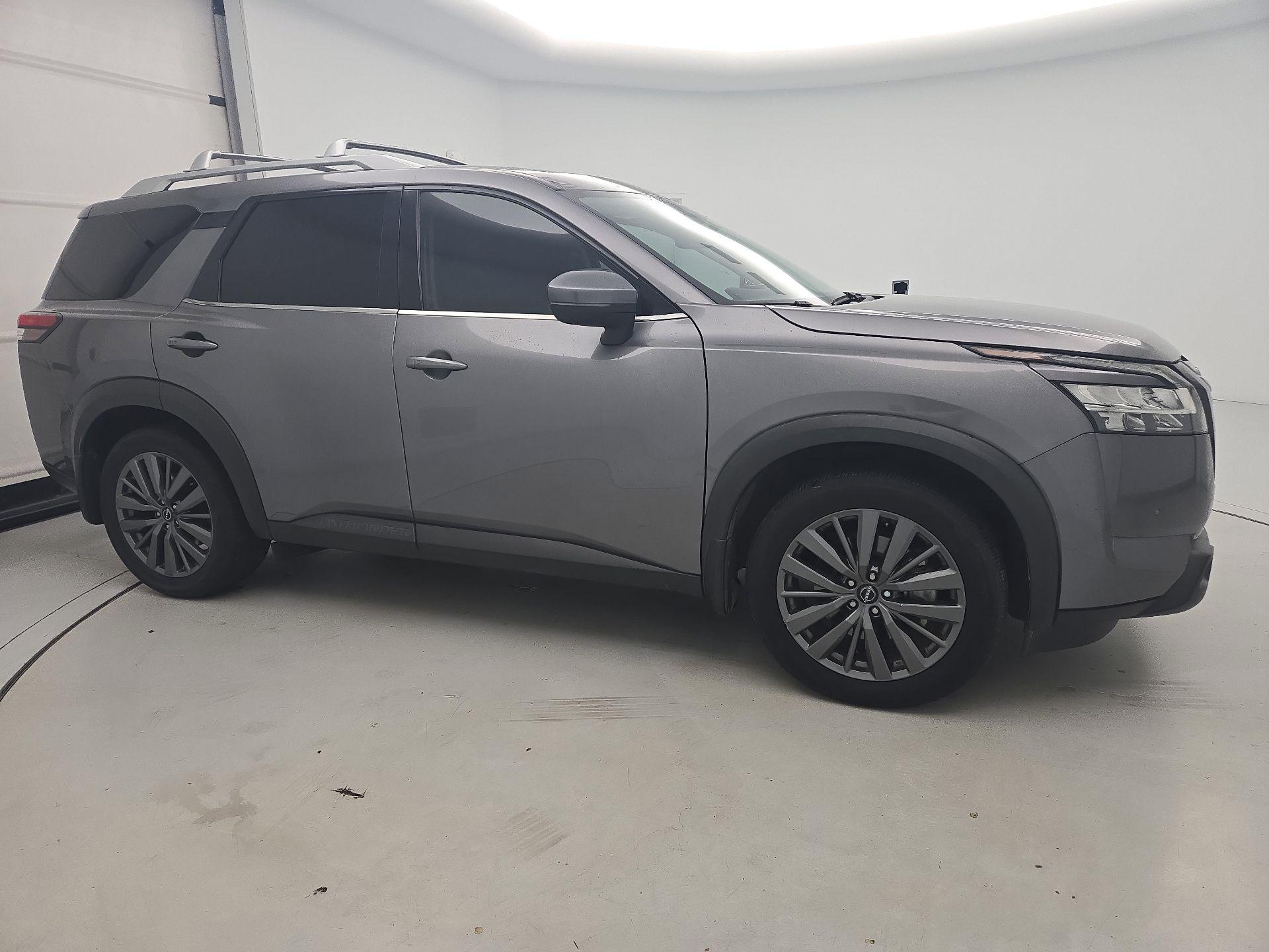 Thumbnail: 2022 Nissan Pathfinder - 4
