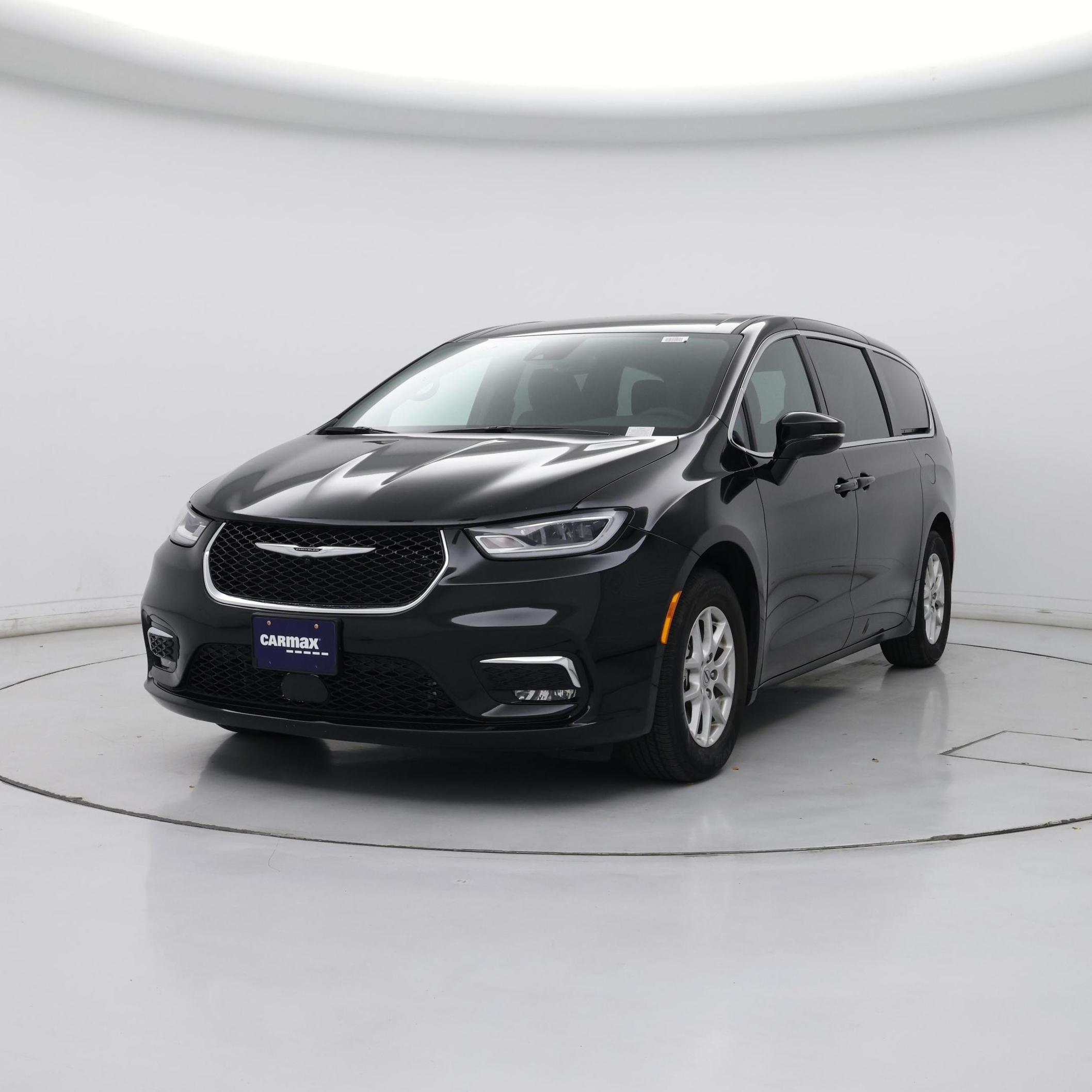 Thumbnail: 2025 Chrysler Pacifica - 4