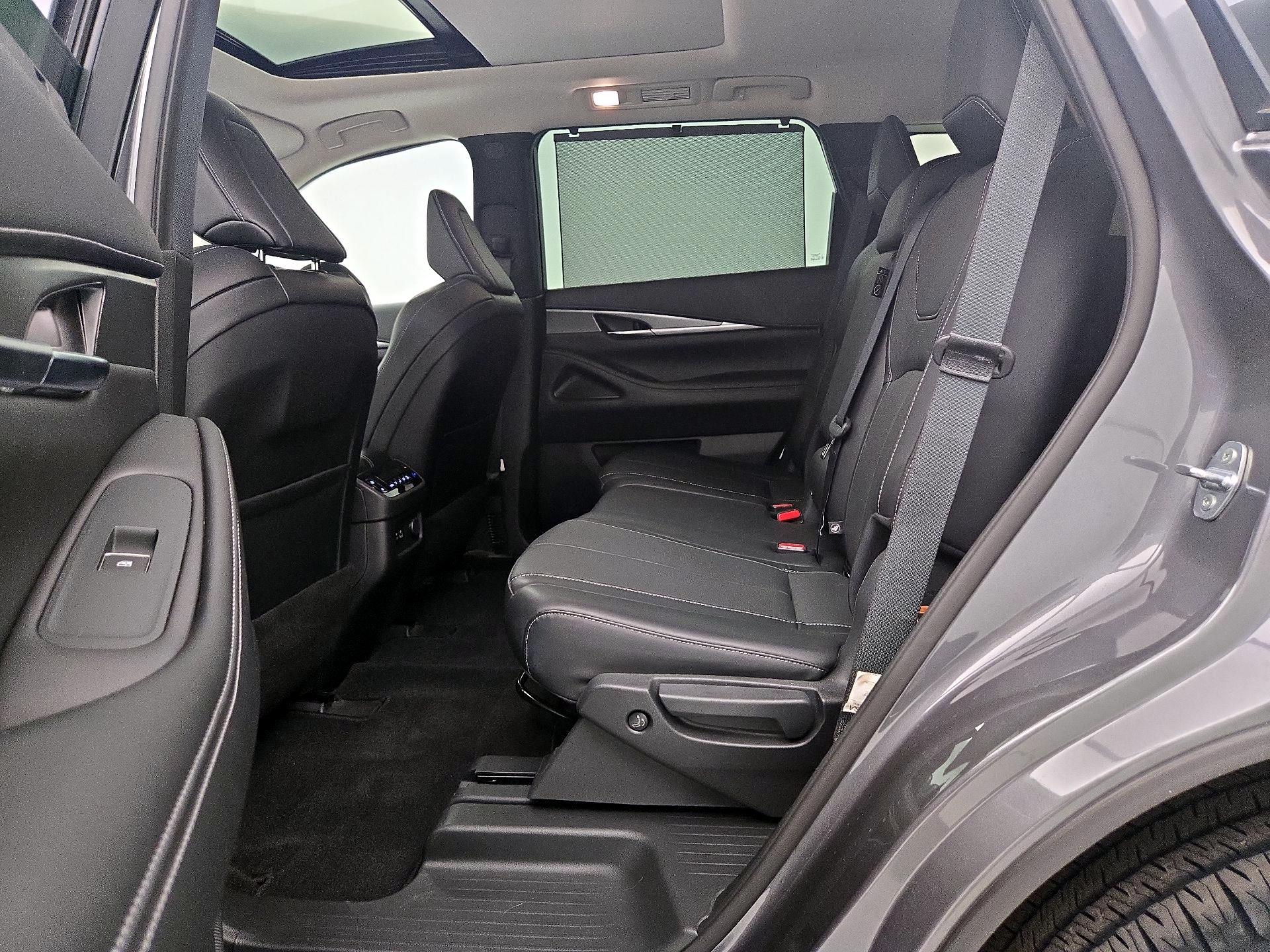 Thumbnail: 2023 INFINITI QX60 - 19
