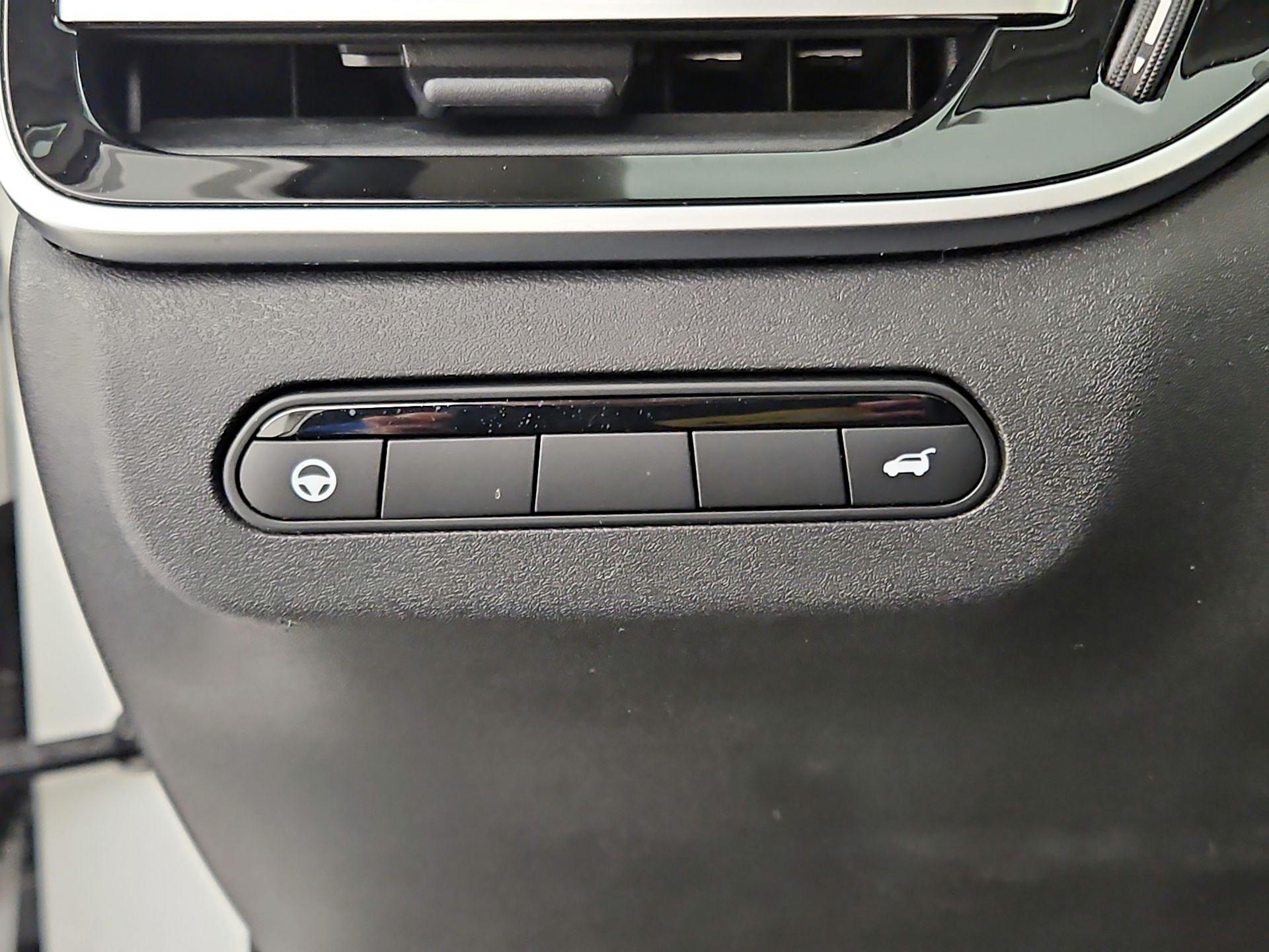 Thumbnail: 2023 INFINITI QX60 - 13