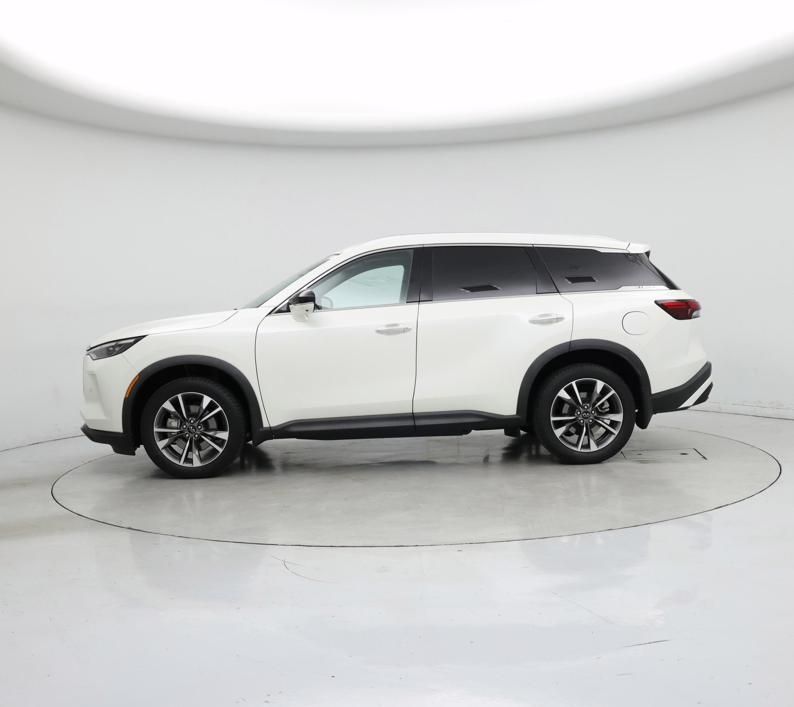 Thumbnail: 2023 INFINITI QX60 - 3