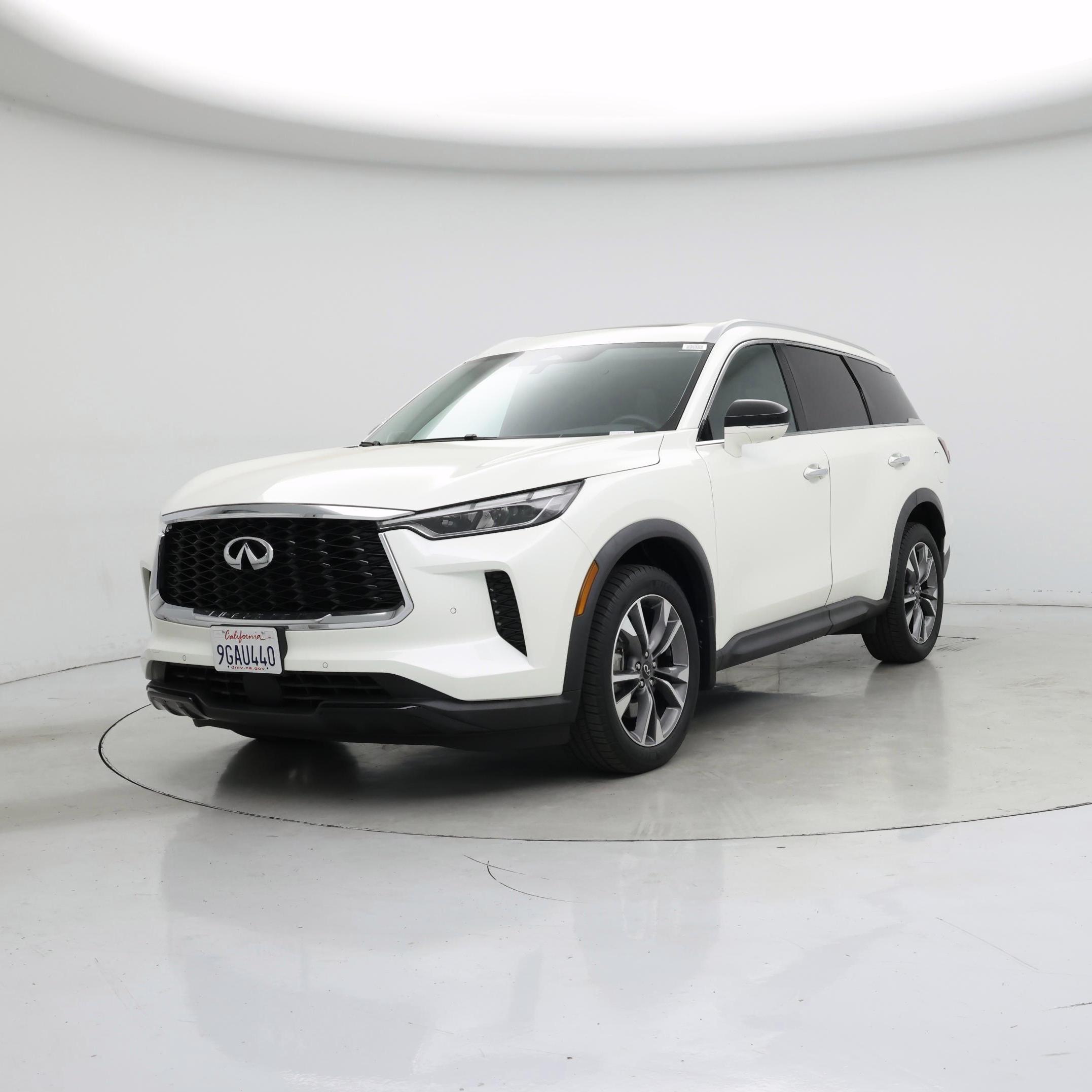 Thumbnail: 2023 INFINITI QX60 - 4