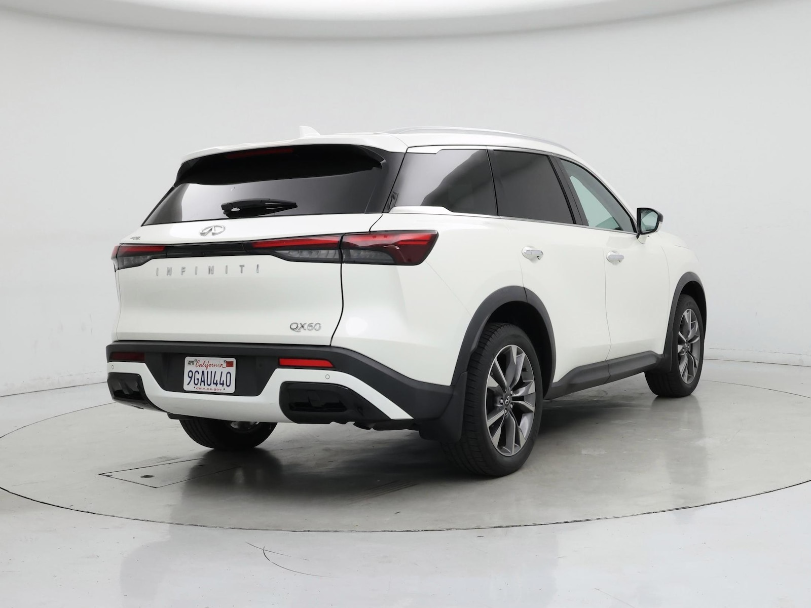 2023 INFINITI QX60 LUXE - Photo 9