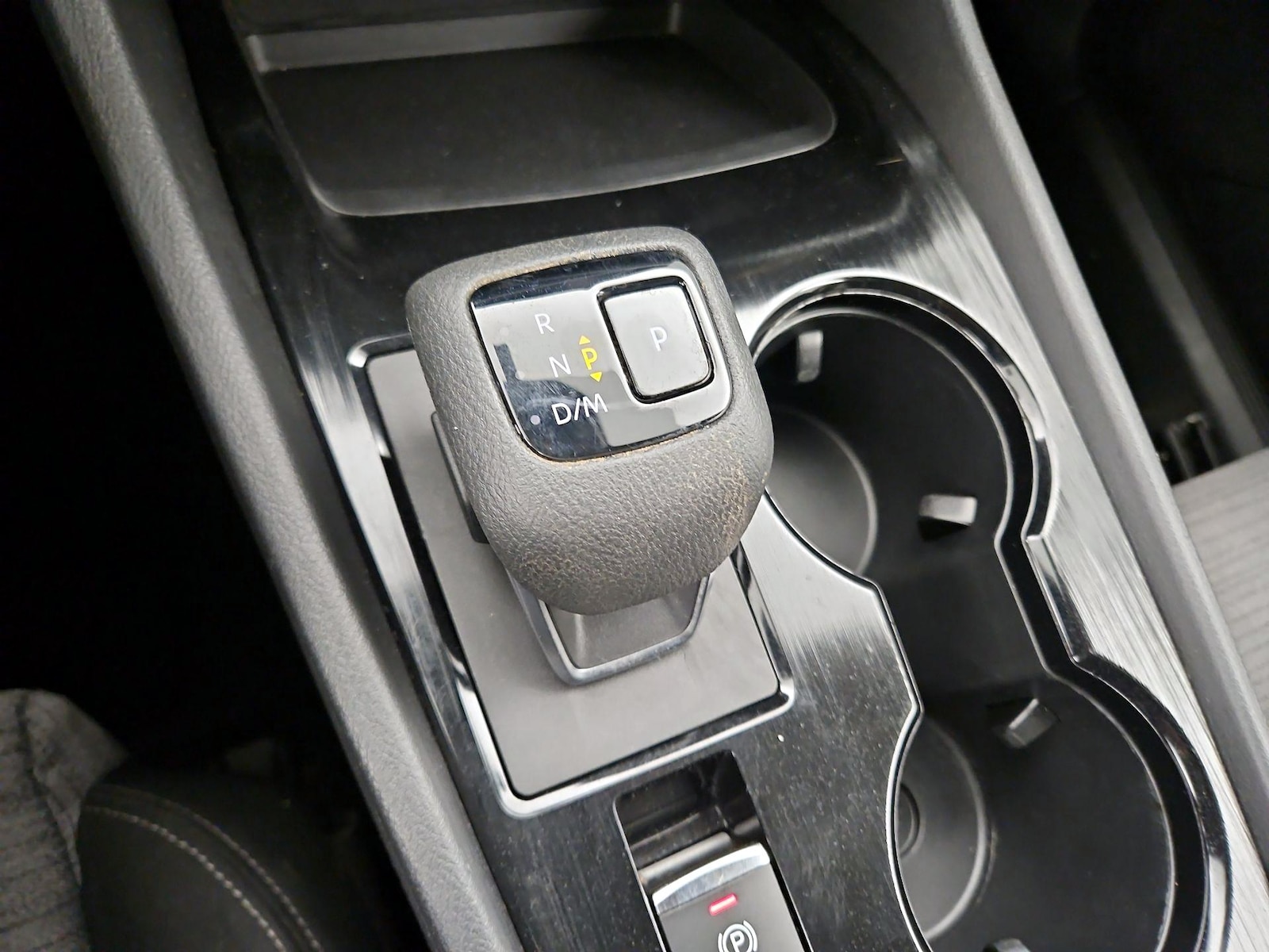 2023 Nissan Rogue SV - Photo 18