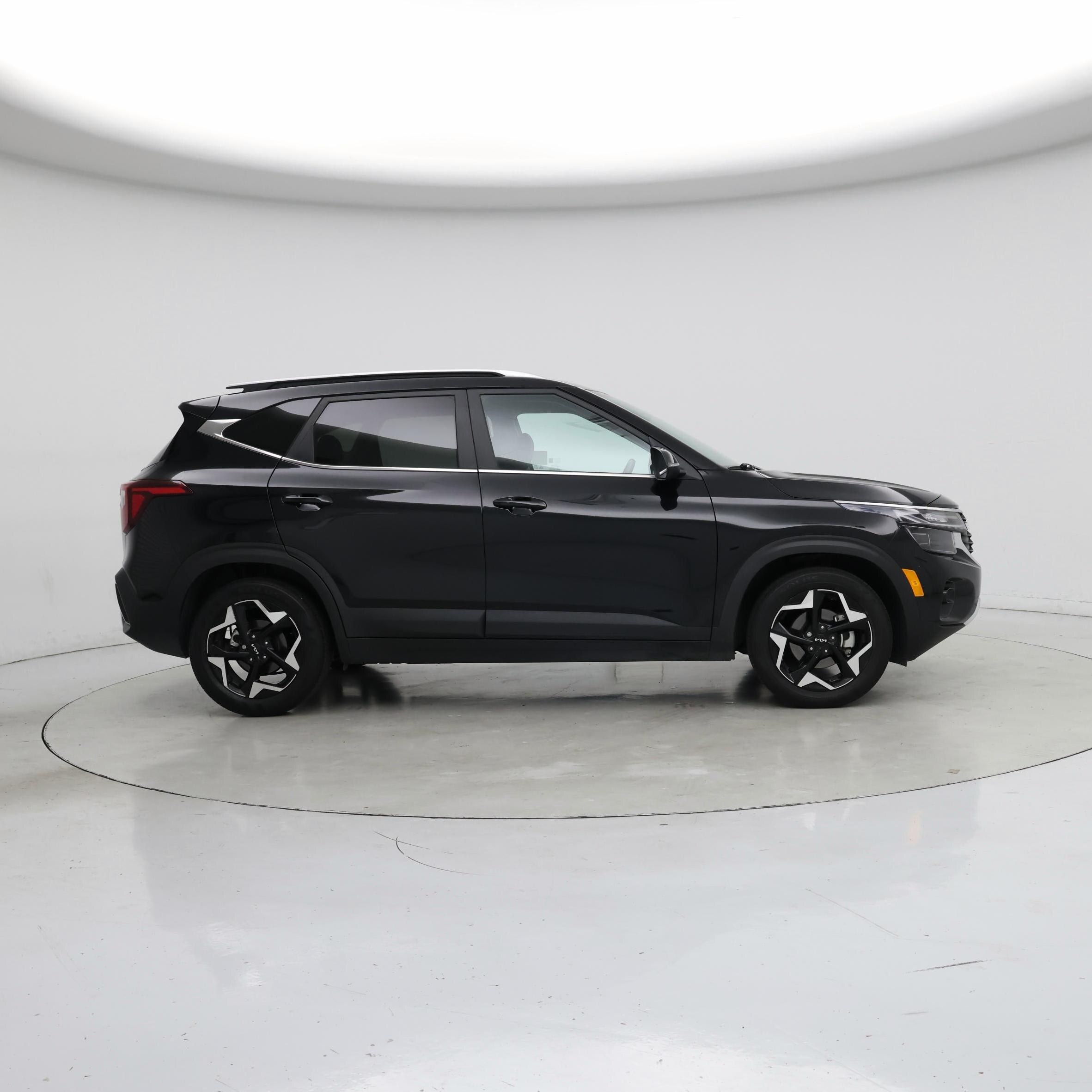 Thumbnail: 2024 Kia Seltos - 7
