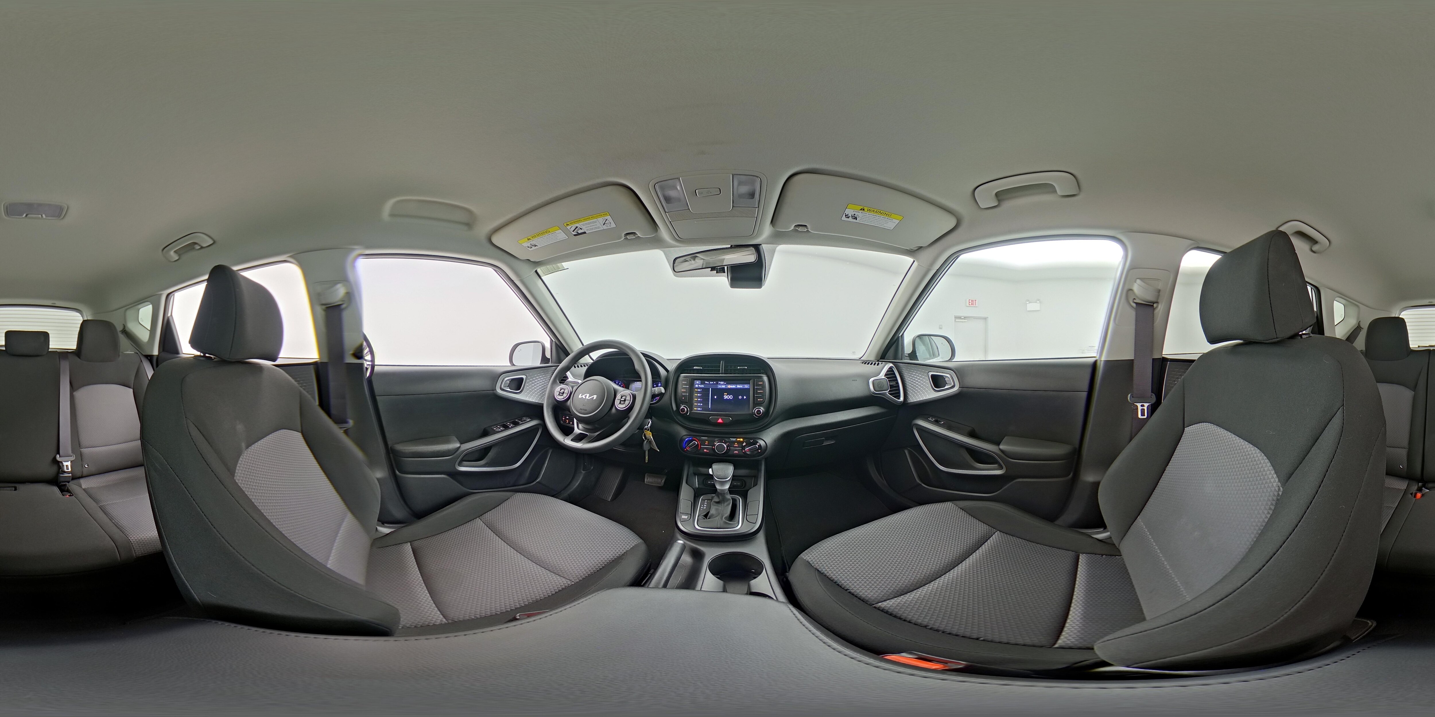 2022 Kia Soul LX - Photo 24