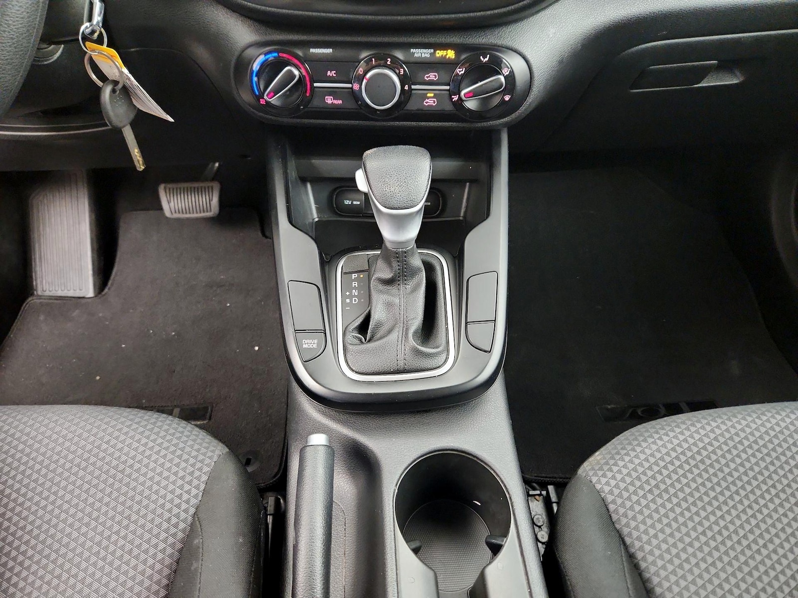 2022 Kia Soul LX - Photo 18