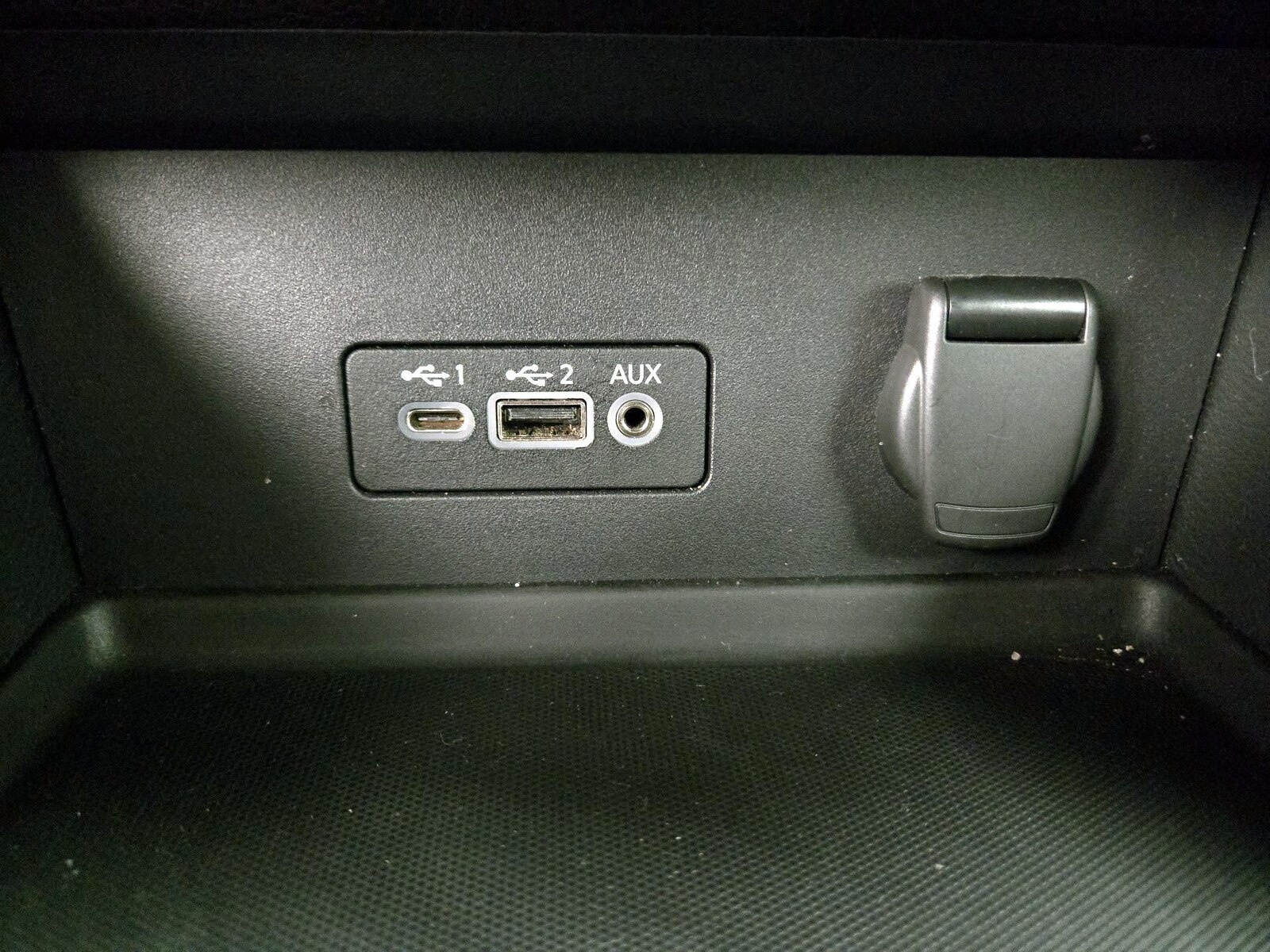 2023 Nissan Sentra SV - Photo 17
