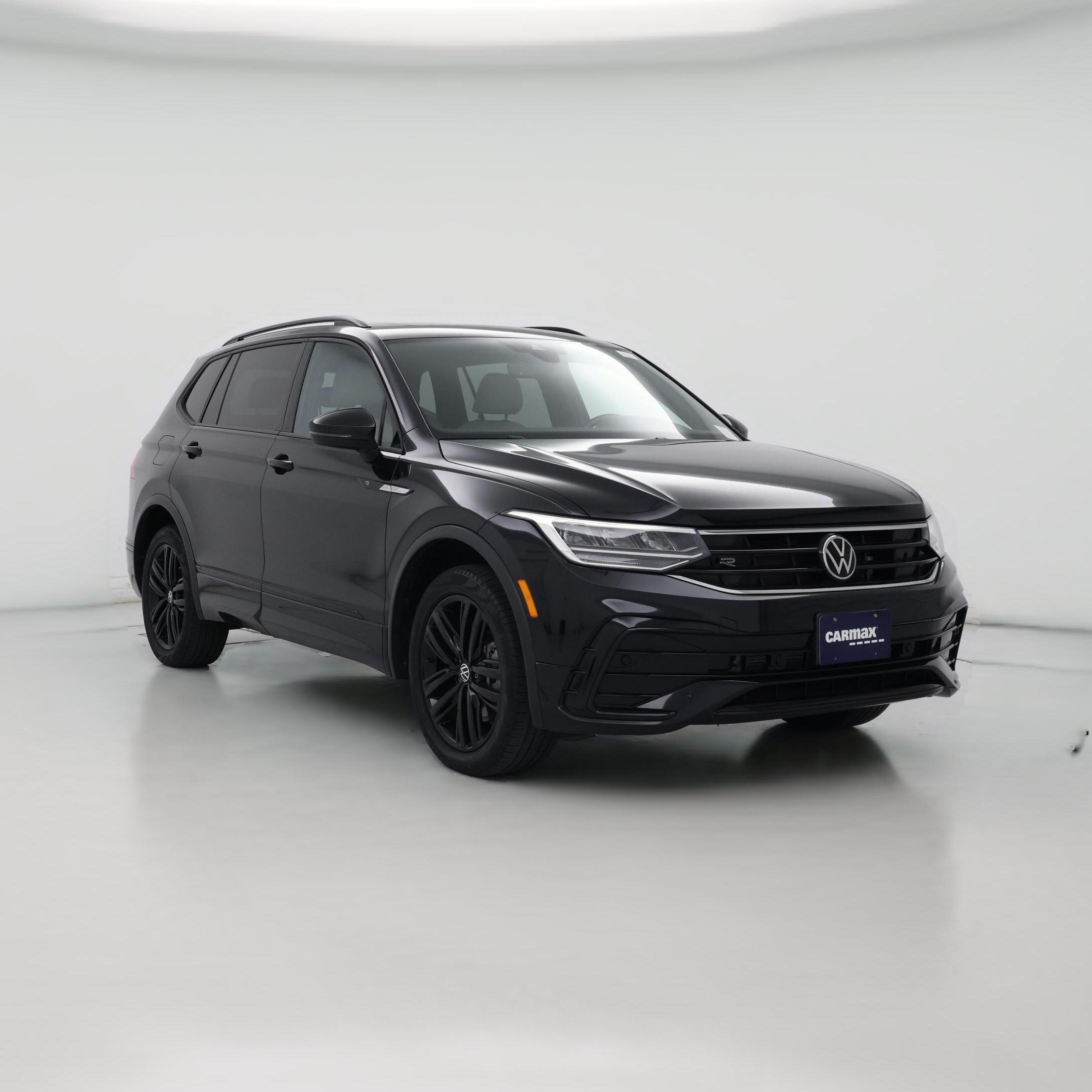 Thumbnail: 2022 Volkswagen Tiguan - 1