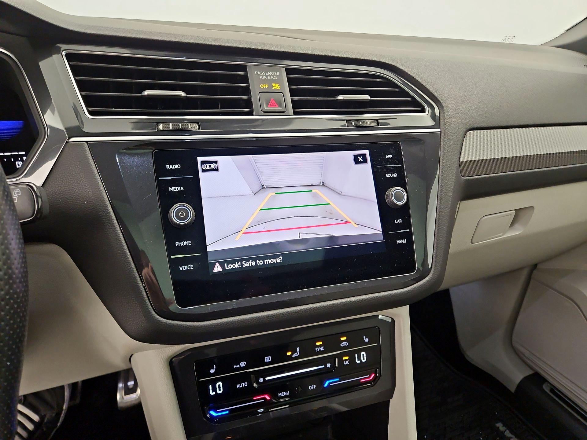 Thumbnail: 2022 Volkswagen Tiguan - 14