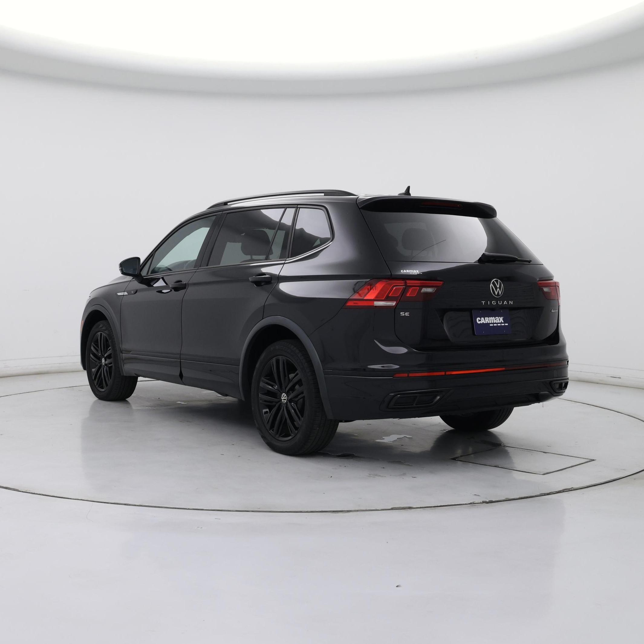Thumbnail: 2022 Volkswagen Tiguan - 2