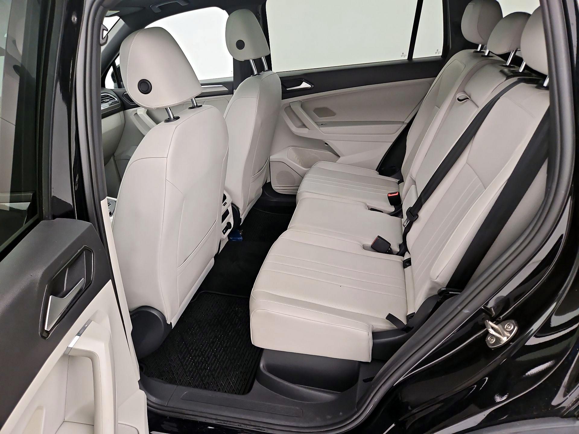 Thumbnail: 2022 Volkswagen Tiguan - 20