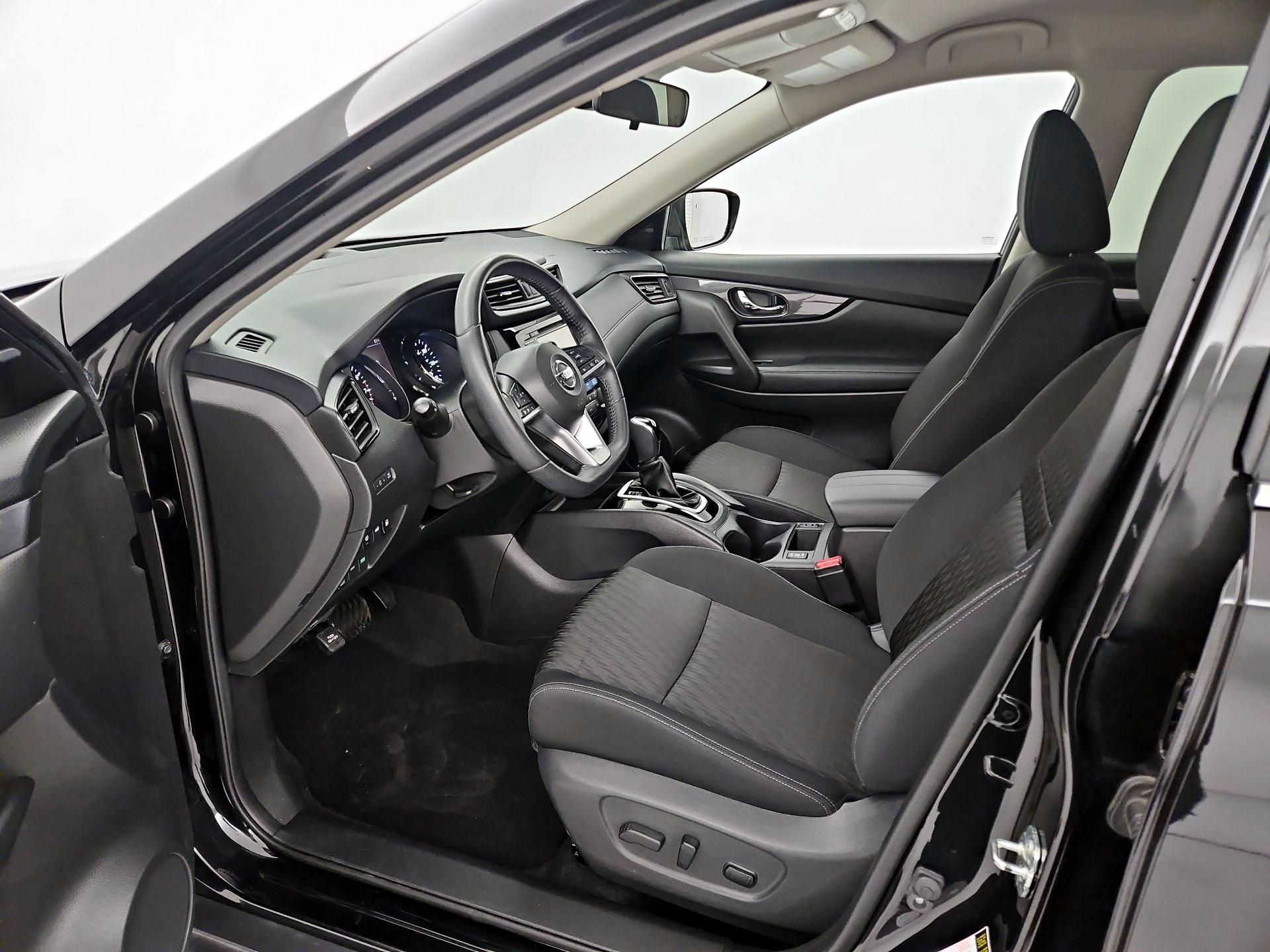 Thumbnail: 2020 Nissan Rogue - 11
