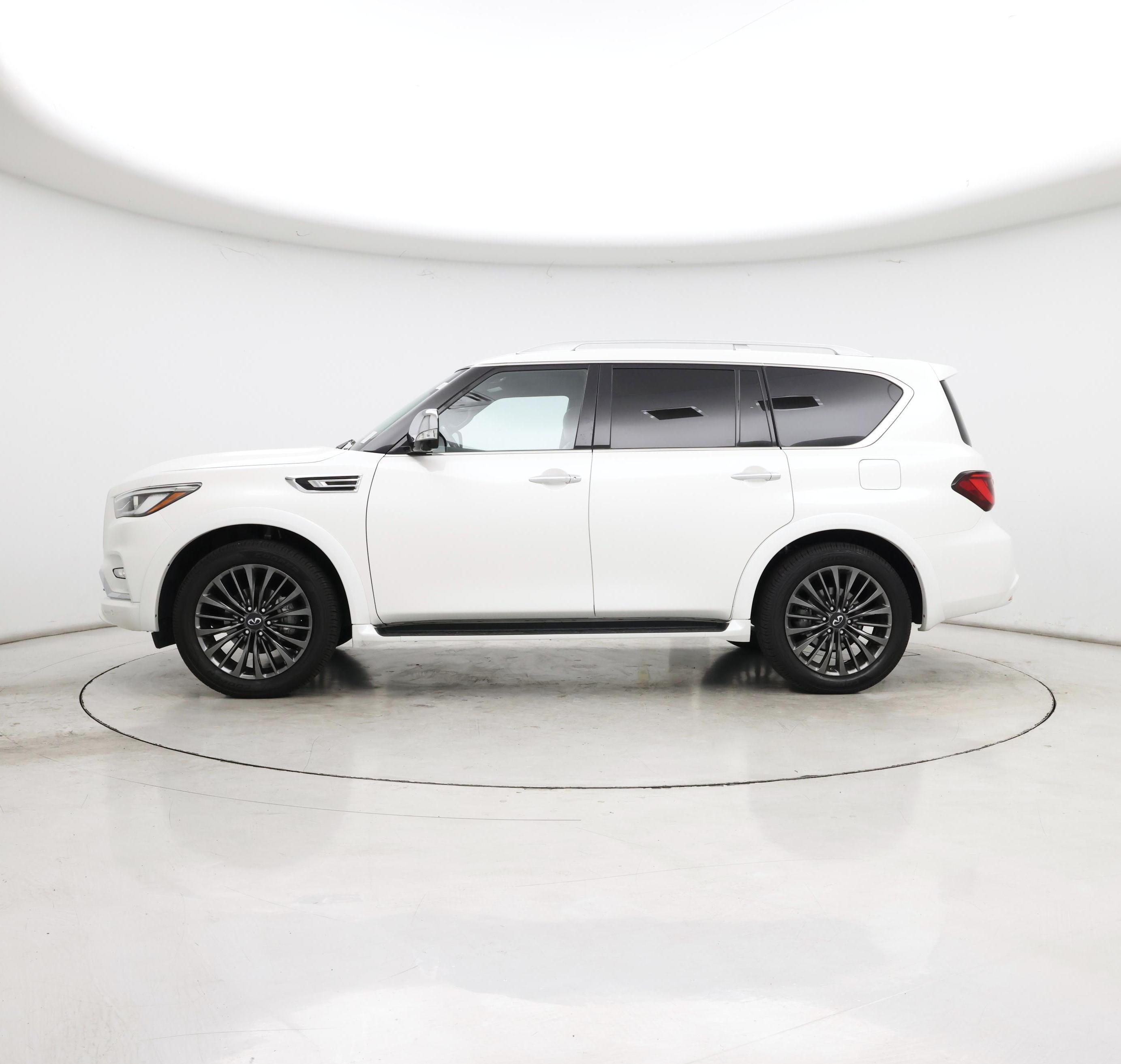 Thumbnail: 2023 INFINITI QX80 - 3