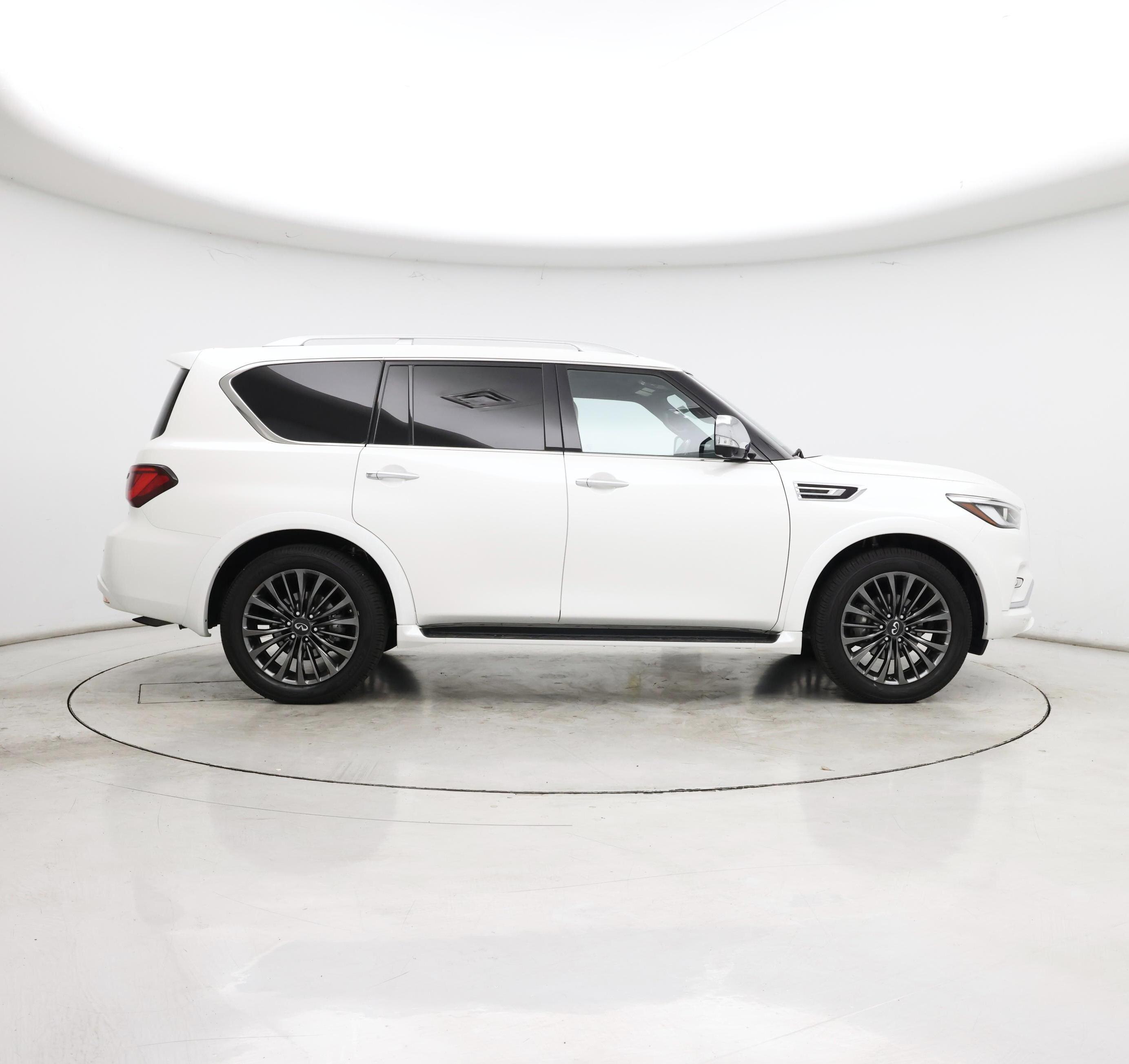 Thumbnail: 2023 INFINITI QX80 - 7